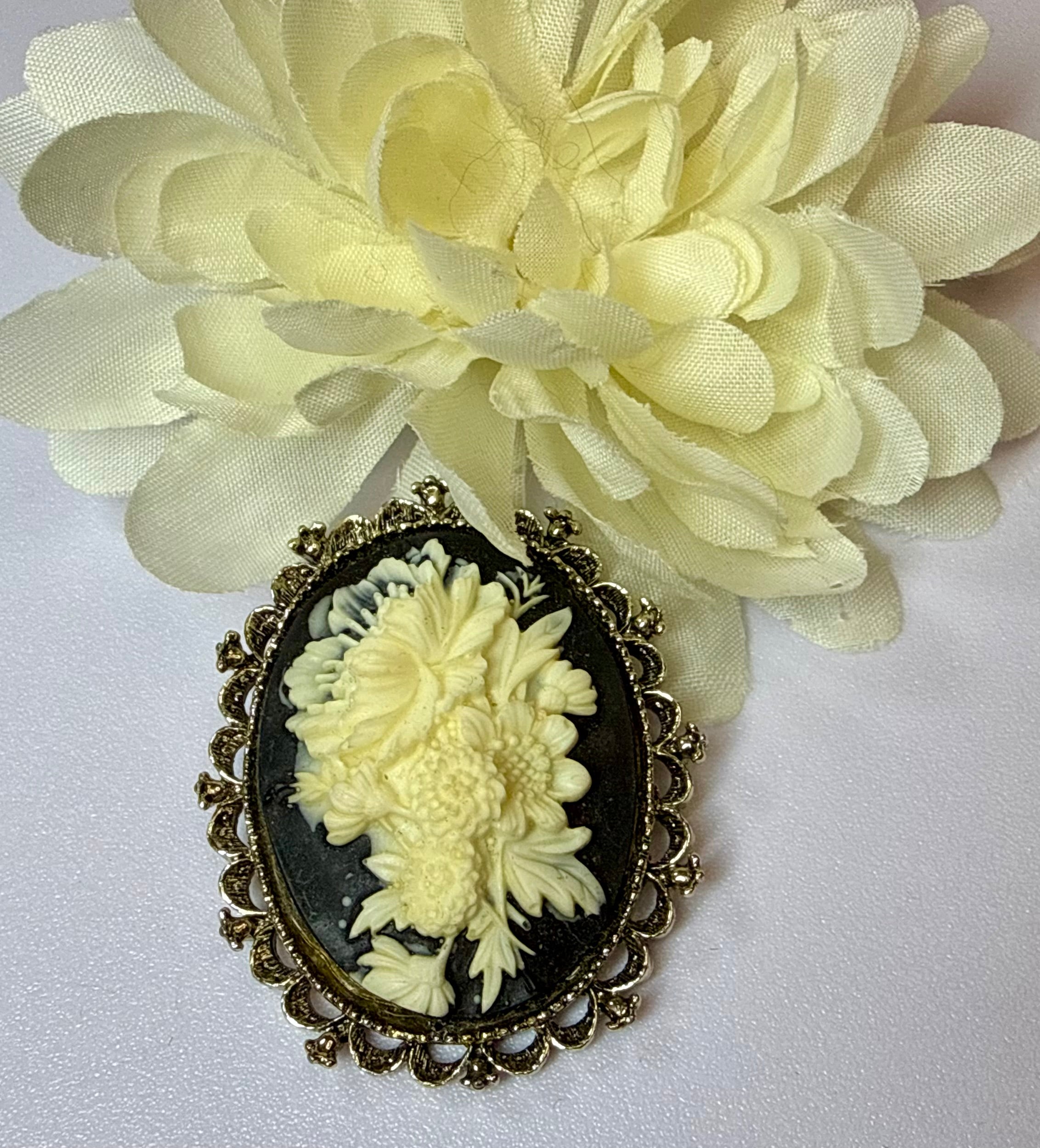 Gerry’s Vintage Black Floral Cameo Brooch and Pendant - Peppermint-Twist-Vintage.com
