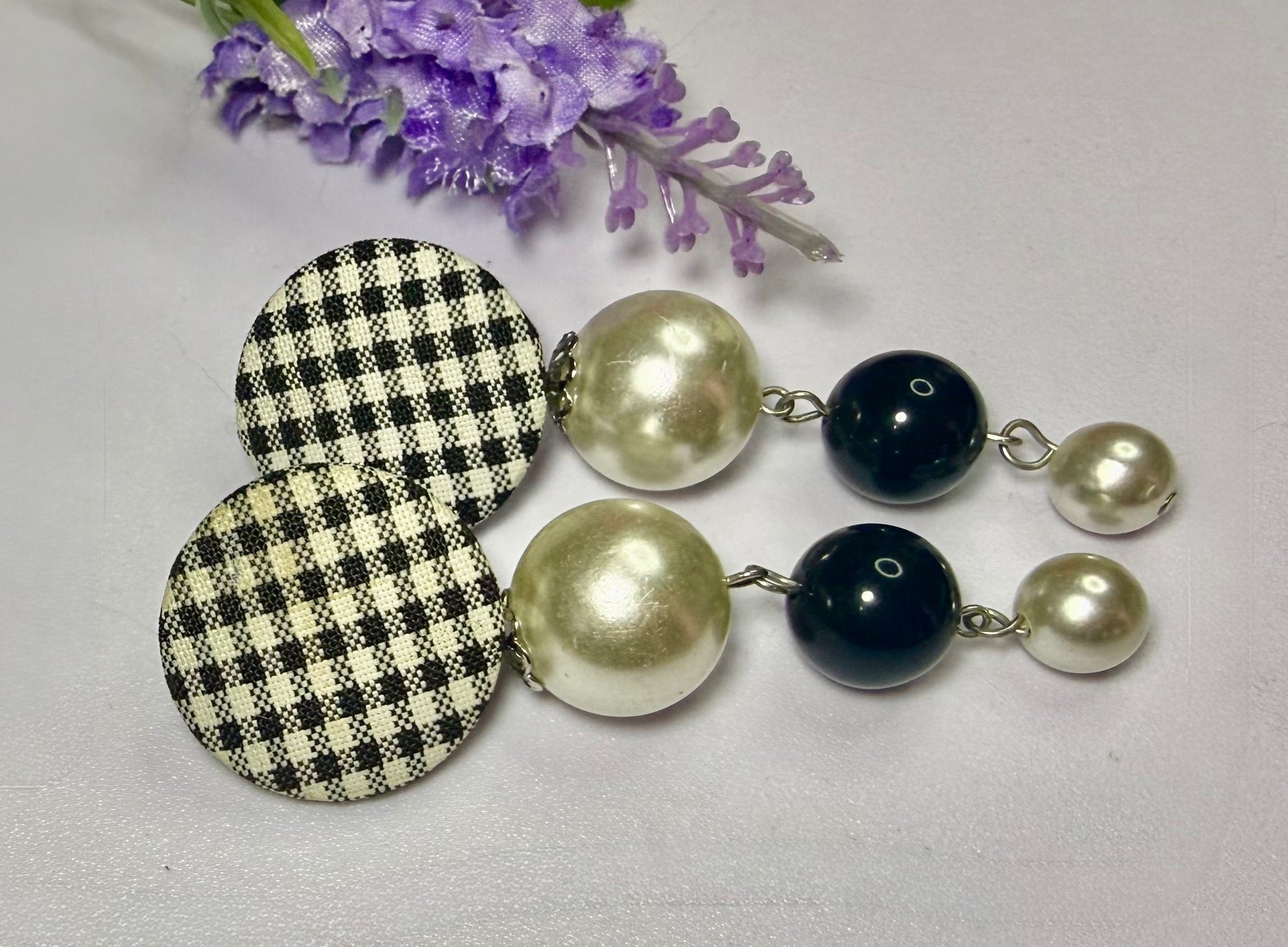 Gorgeous Dangle Black and White Earrings - Pierced