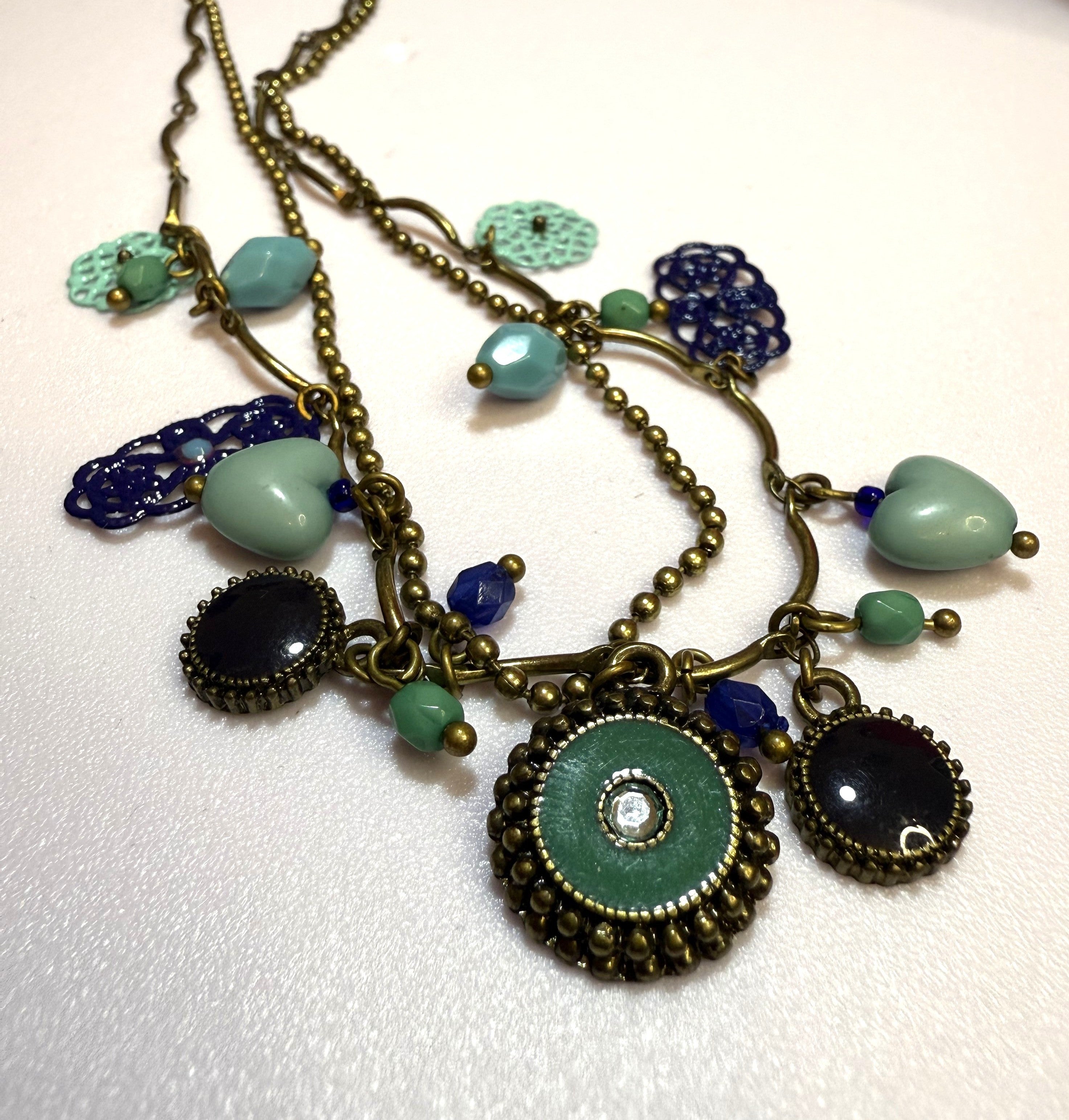 Avon Charmy Necklace Giftset with Original Box, 2010