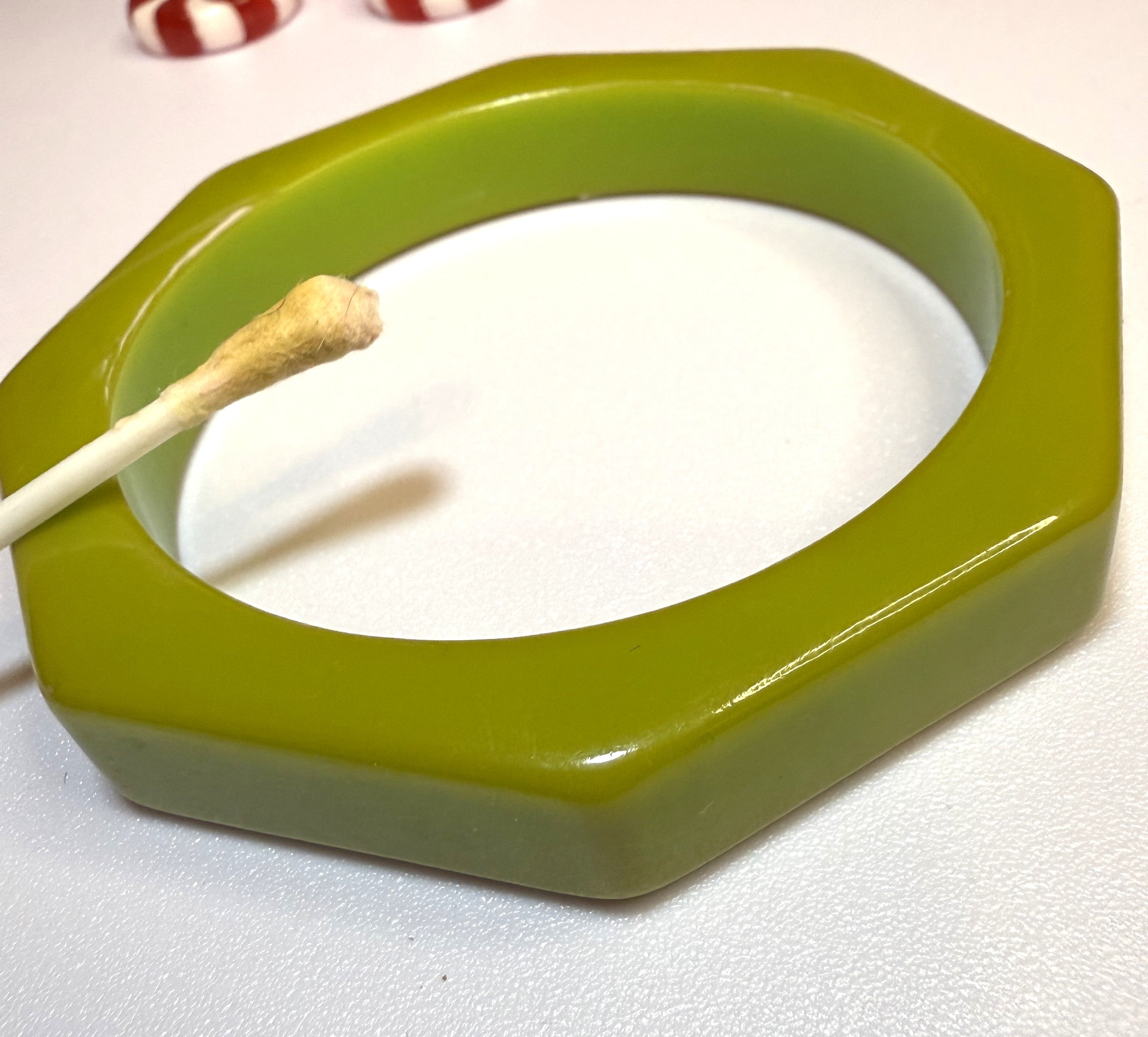 Vintage Lime Green Octagonal Bakelite Bangle - 1940s *Tested* Small/Medium, AUTHENTIC
