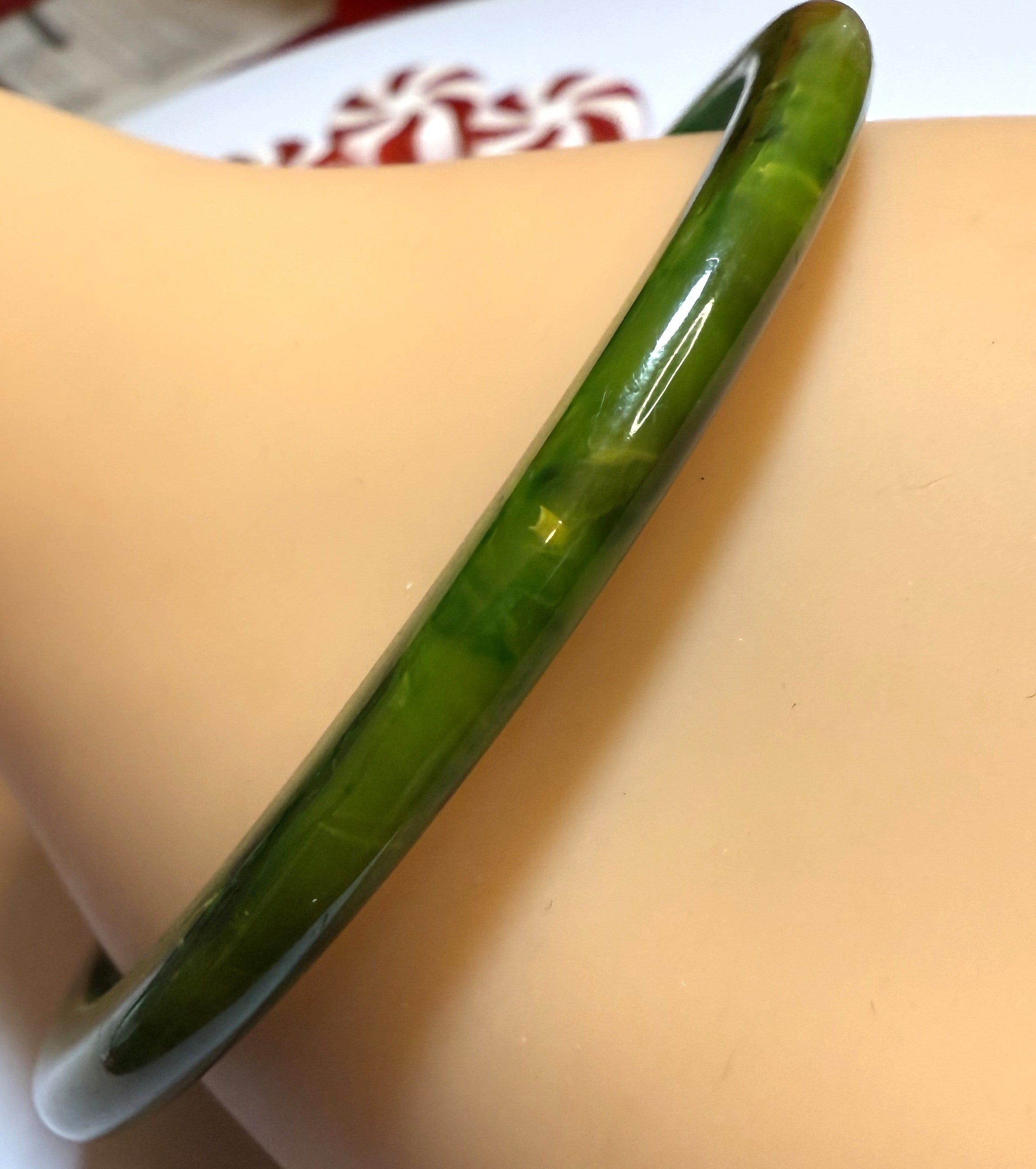 Vintage Green Bakelite Bangle - 1940s *Tested* Small/Medium, AUTHENTIC