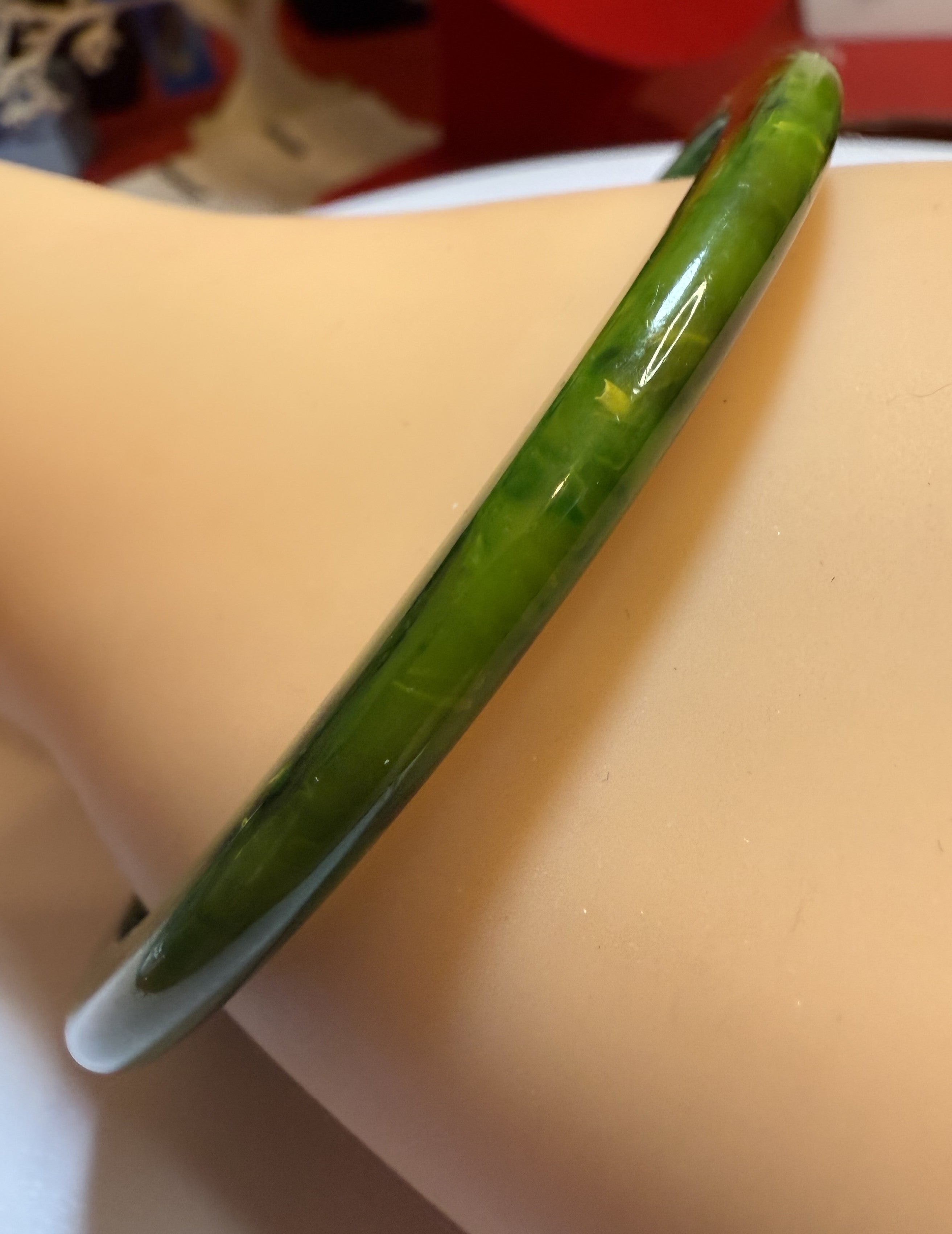 Vintage Green Bakelite Bangle - 1940s *Tested* Small/Medium, AUTHENTIC