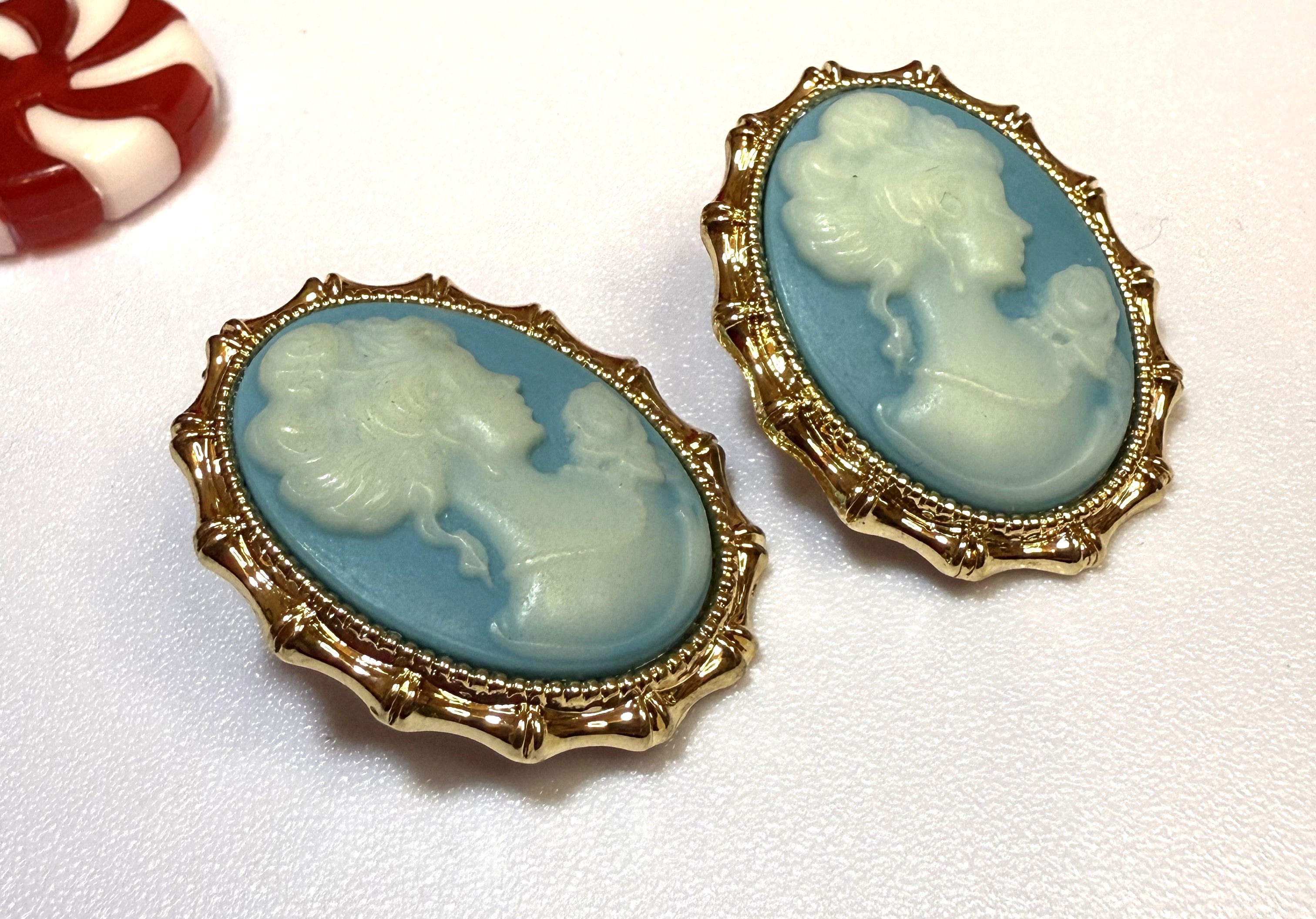 Cameo Earrings - Blue and Gold, Pierced, NEW, Elegant.