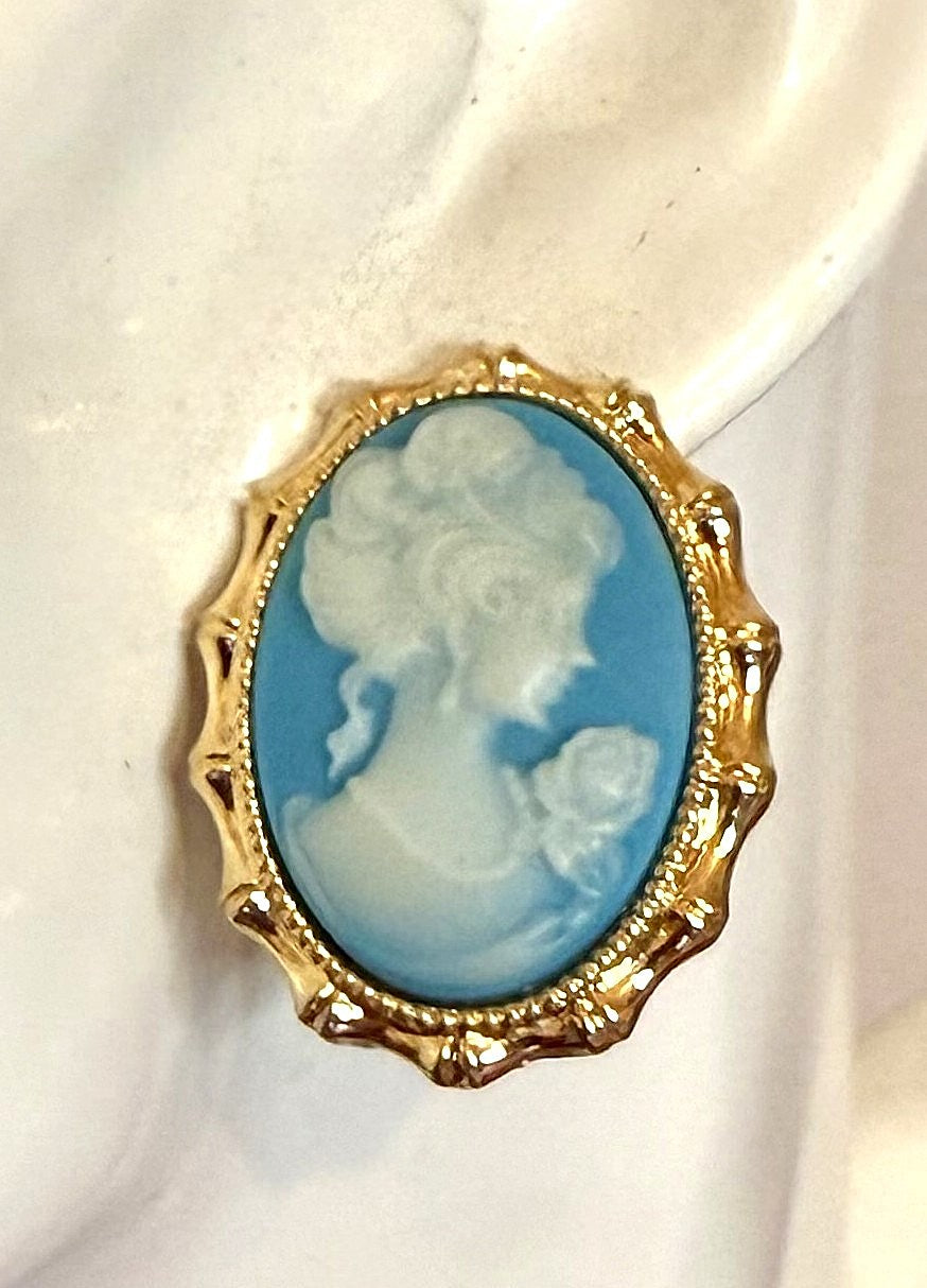 Cameo Earrings - Blue and Gold, Pierced, NEW, Elegant.