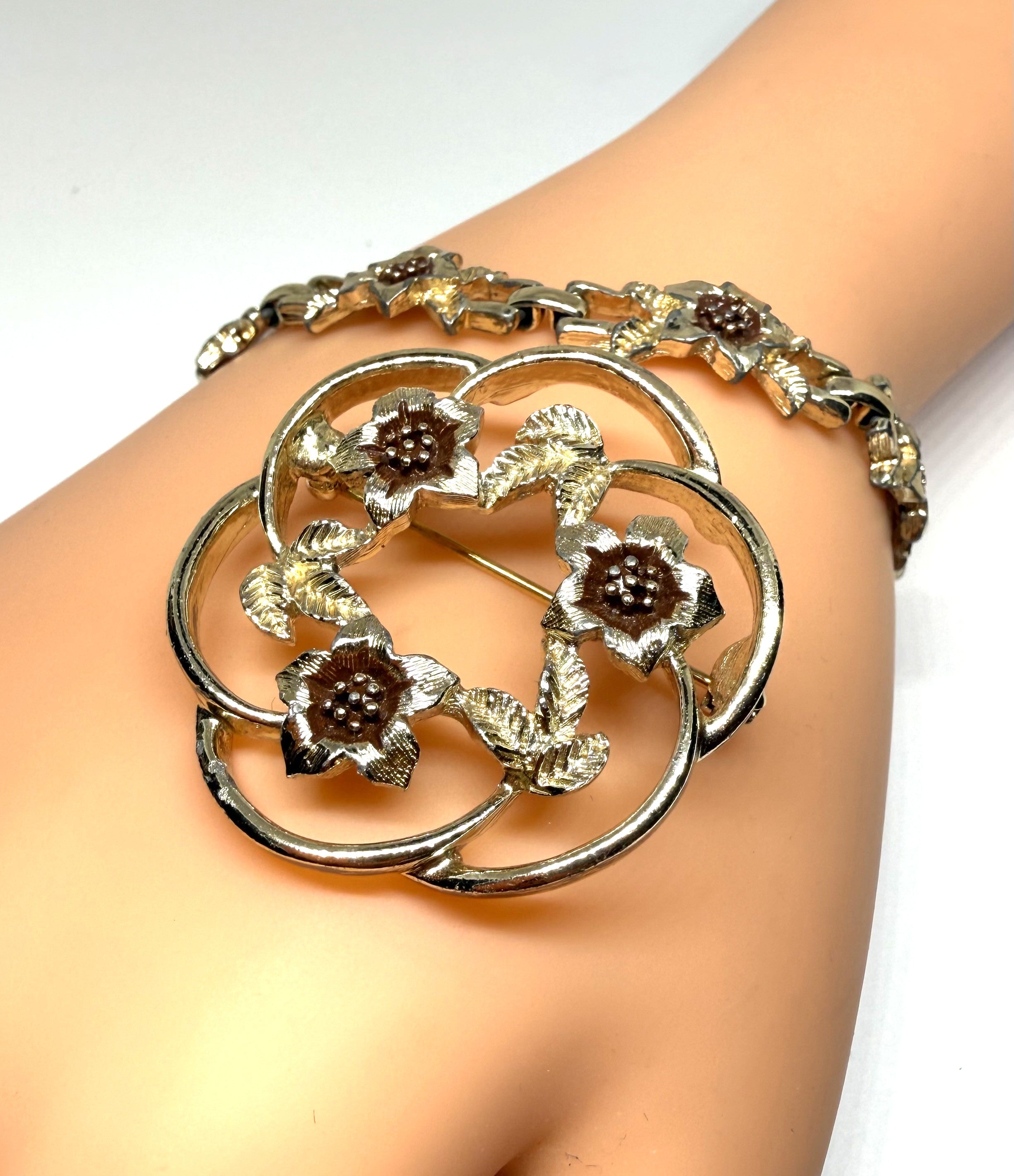 Vintage Sarah Coventry Brooch and Matching Bracelet