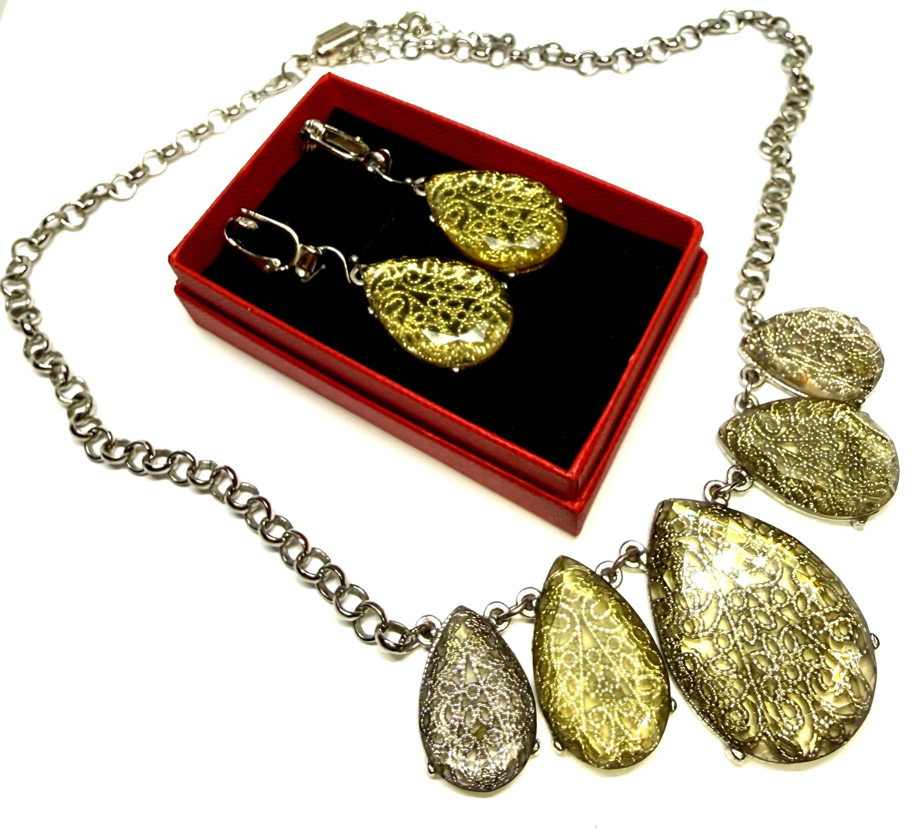 Gorgeous filigree teardrop necklace and earring set - vintage, possibly from the 1960s