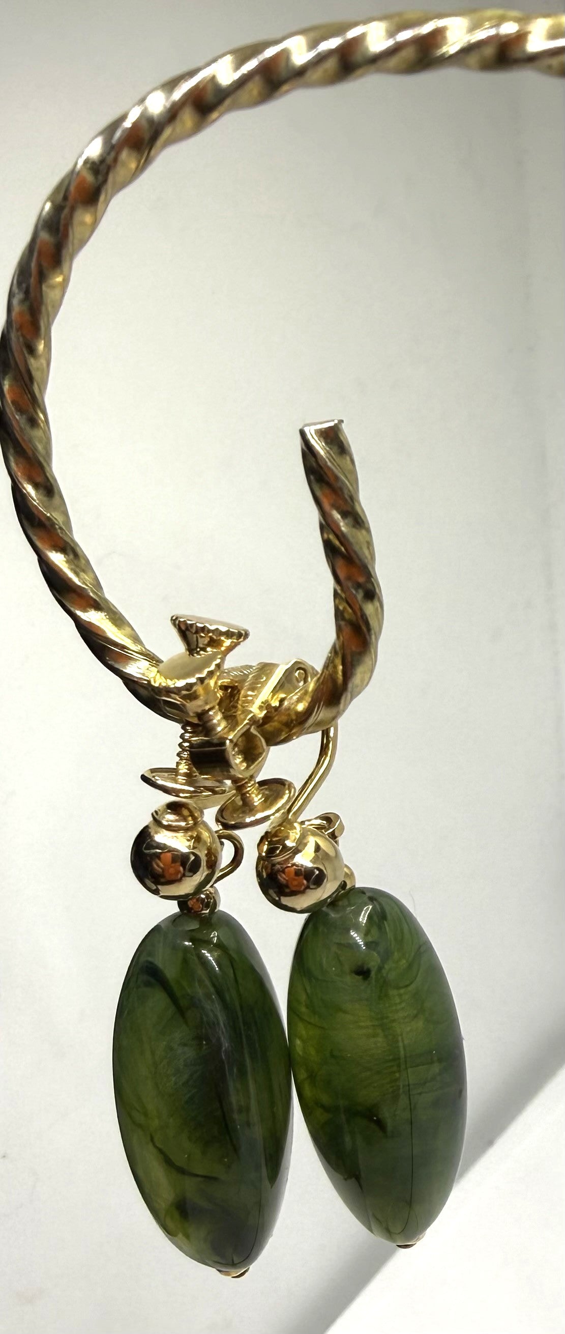 Vintage Napier Green (Jadite style) Dangle Clip on/Push Back Earrings - Excellent Quality