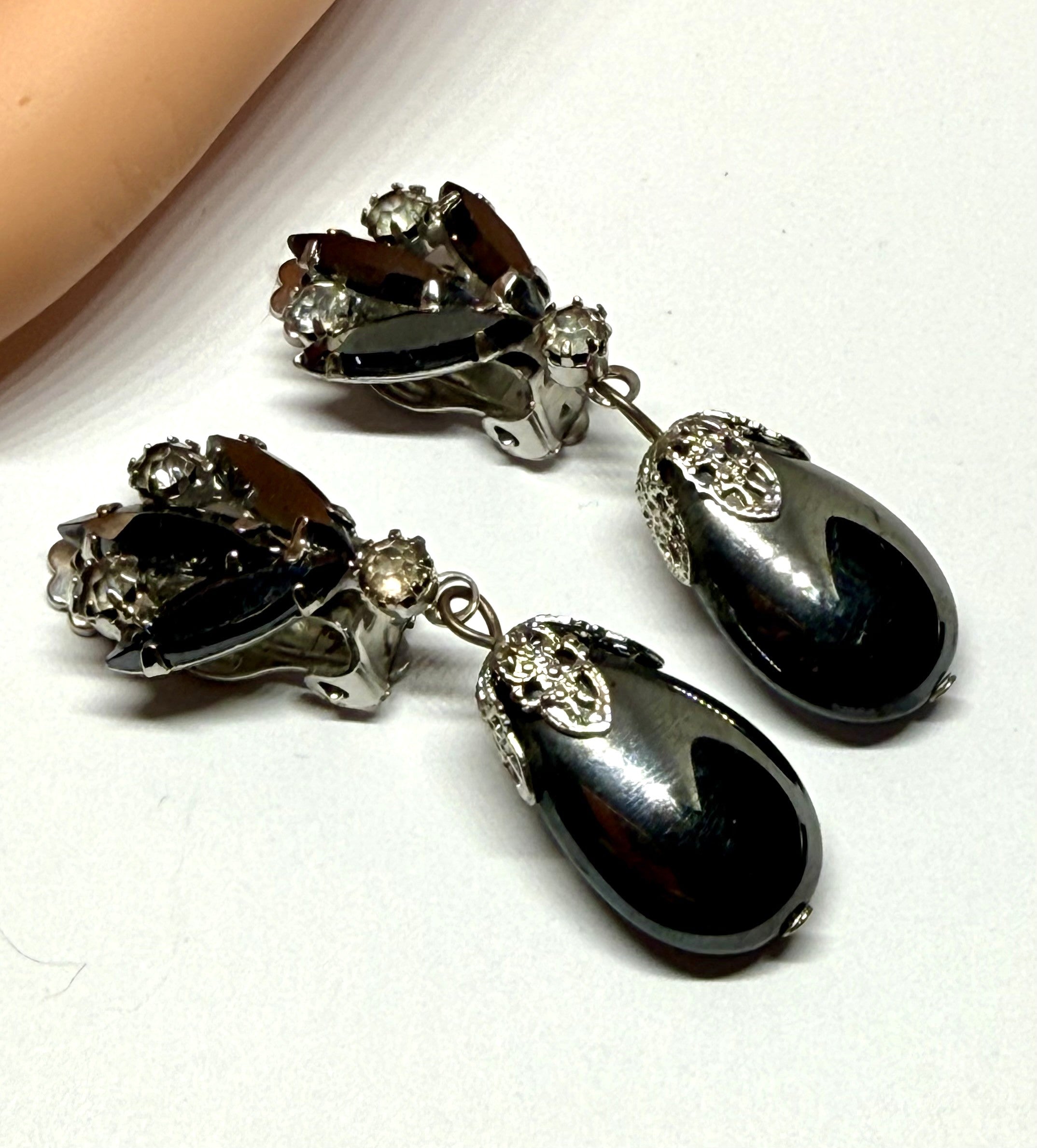 Vintage Hematite Clip-On Earrings - 1960s/1950s Excellent Condition - HOLLYWOOD GLAMOUR - Peppermint-Twist-Vintage.com