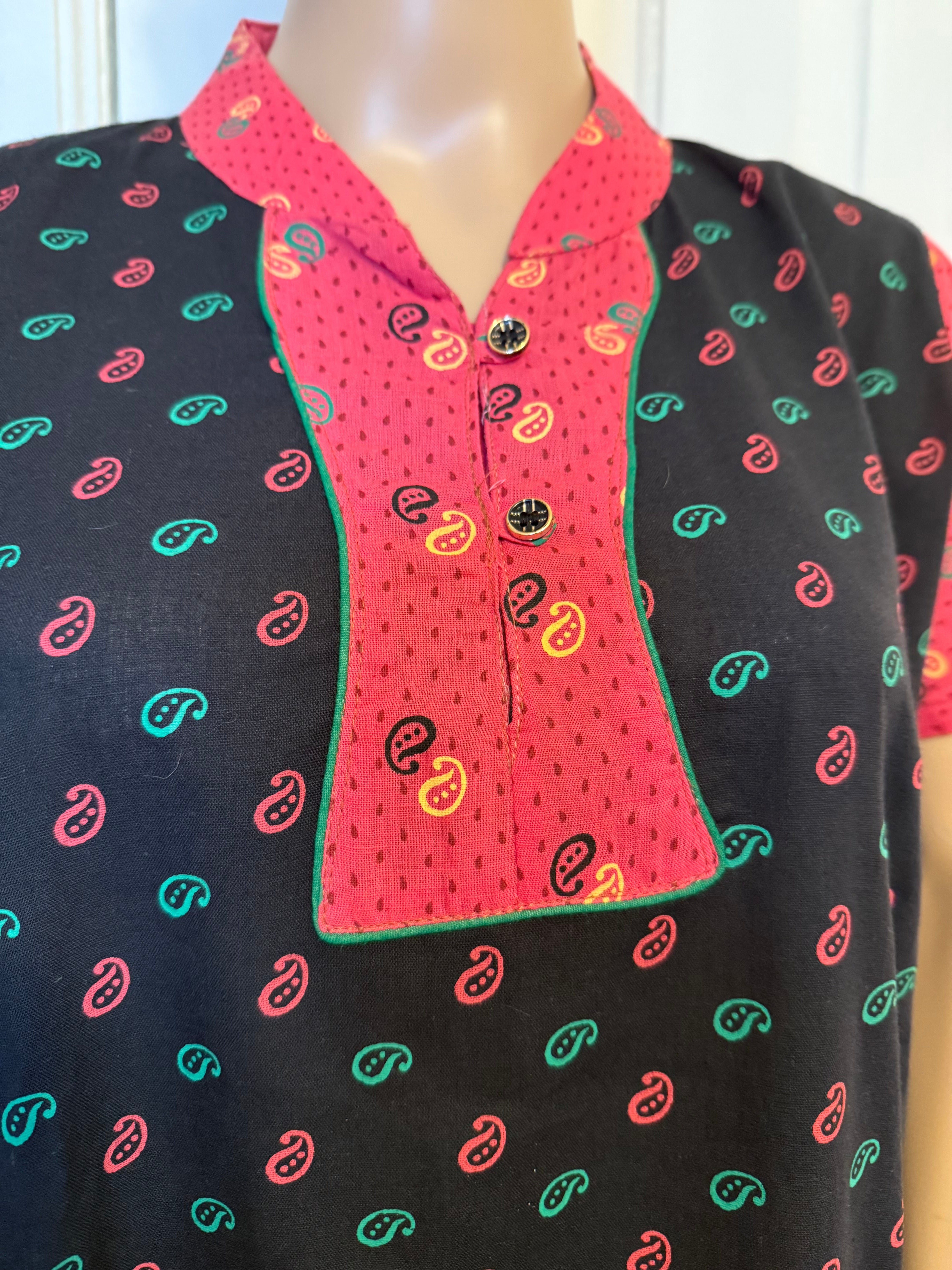 Pink and Black Patterned Kaftan, Size L - Peppermint-Twist-Vintage.com
