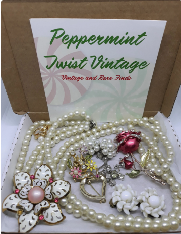 Mystery Surprise Jewelry Box