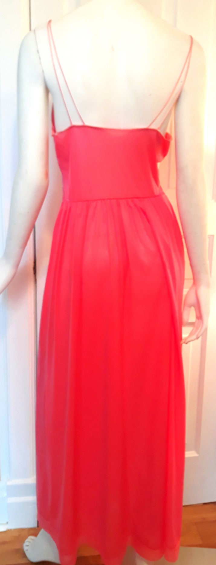 Gorgeous 1960s A Line Evening-Sleepwear Nightgown - Peppermint-Twist-Vintage.com
