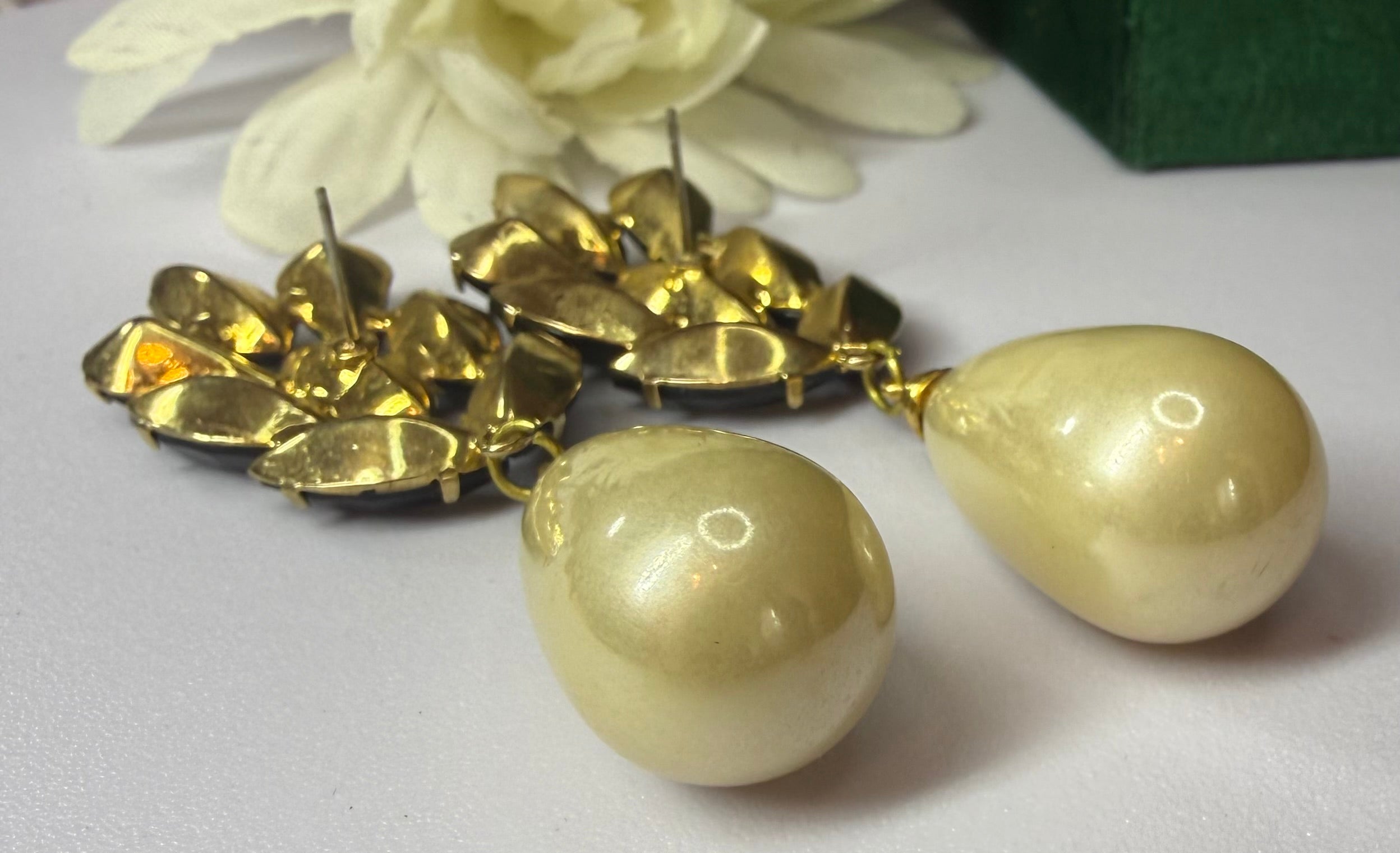 Vintage Black Pronged Rhinestone and Faux Pearl Dangle Earring - Hollywood Glamour - Peppermint-Twist-Vintage.com