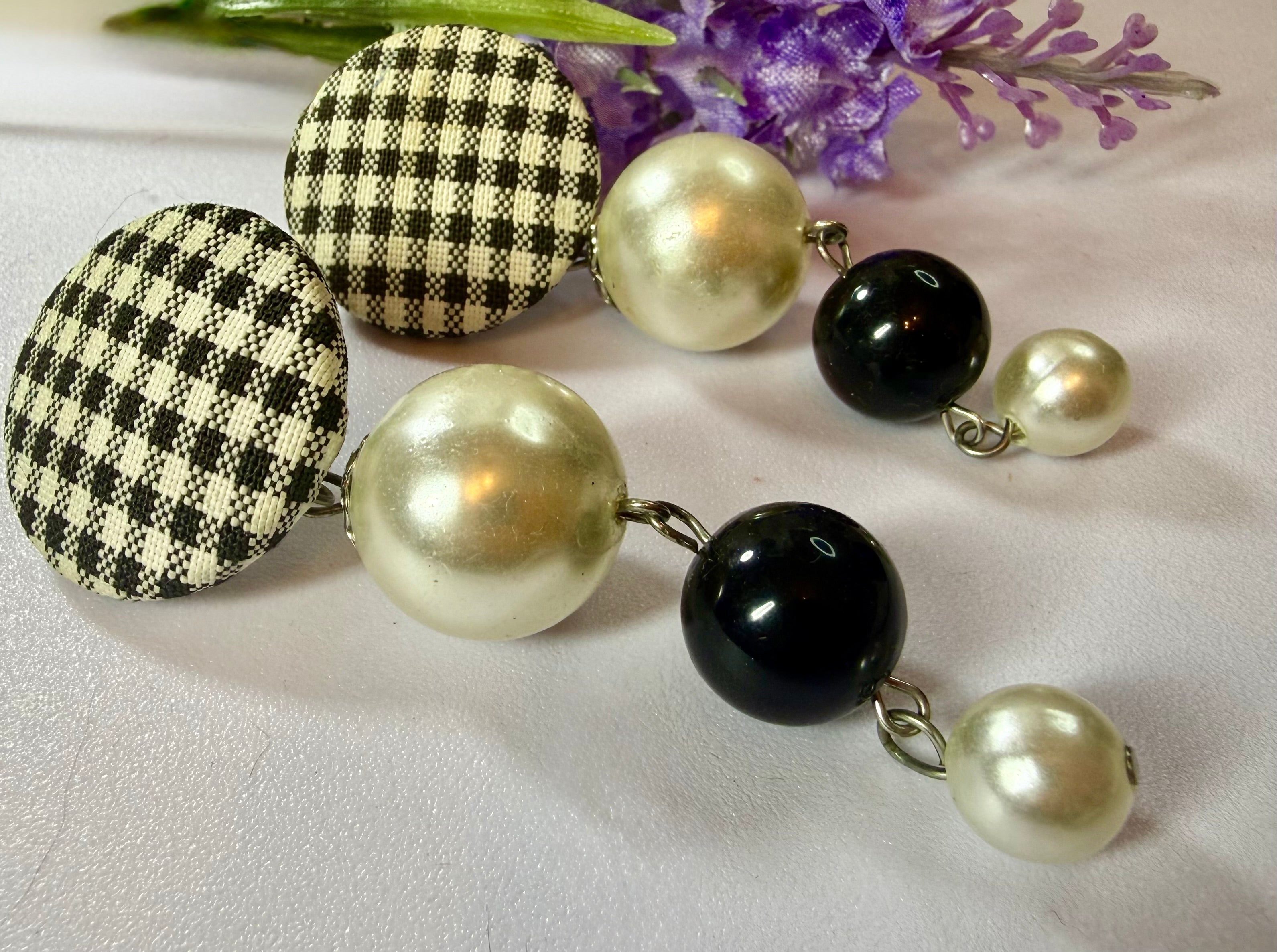 Gorgeous Dangle Black and White Earrings - Pierced