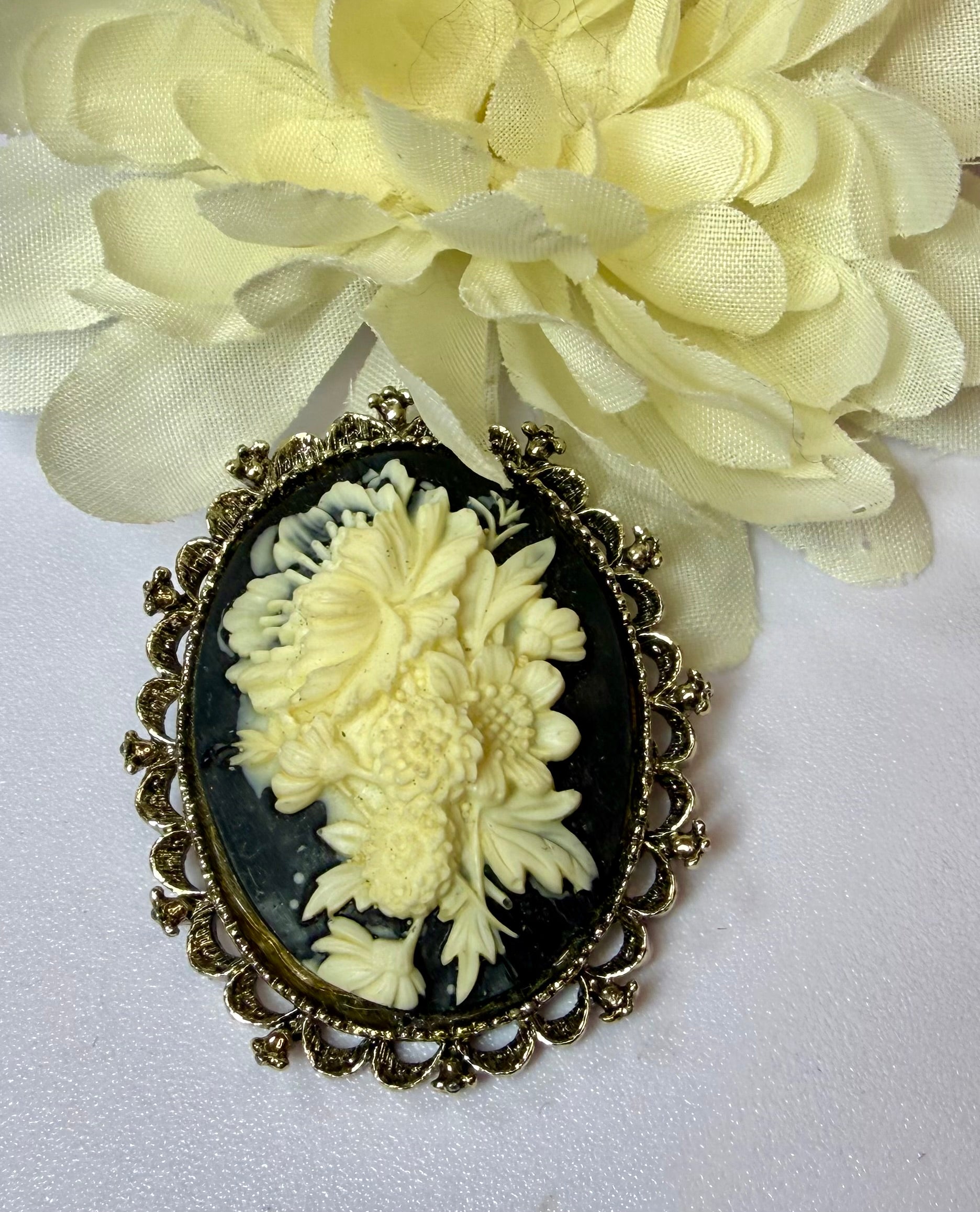 Gerry’s Vintage Black Floral Cameo Brooch and Pendant - Peppermint-Twist-Vintage.com