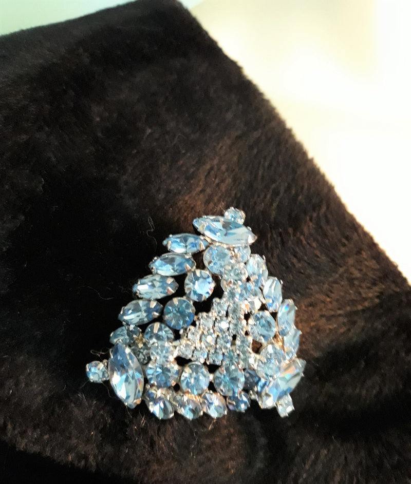 Dazzling Sea Blue Marquis Rhinestone Triangle Brooch - Vintage Glamour Piece