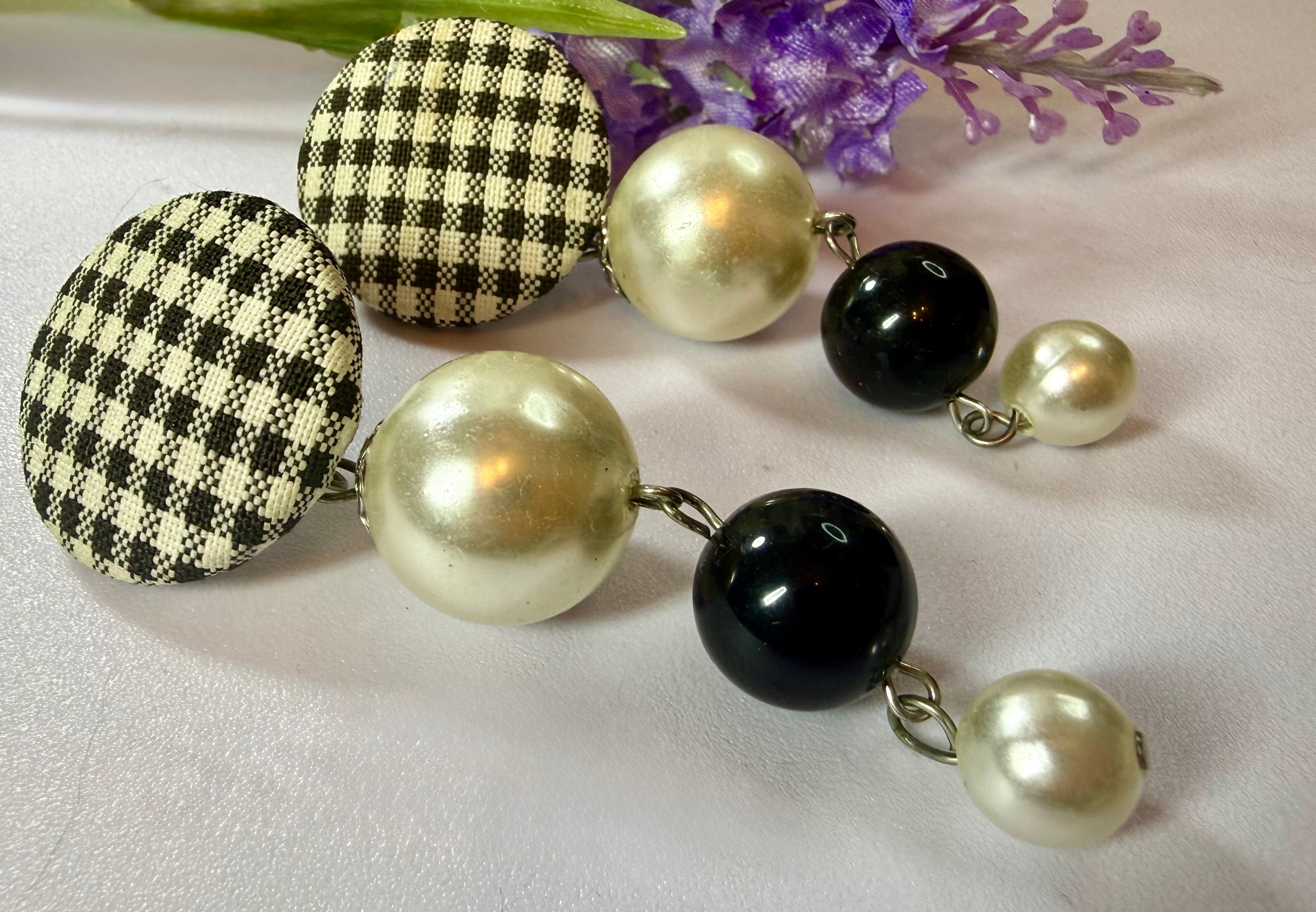 Gorgeous Dangle Black and White Earrings - Pierced