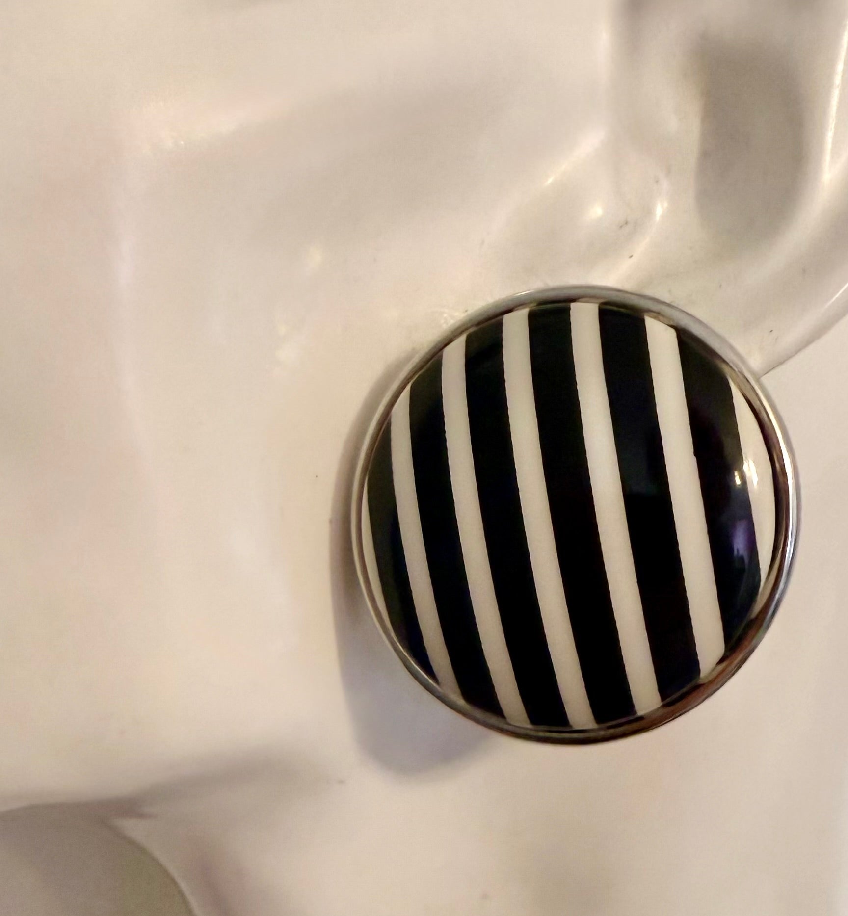 1960s style Vintage Black and White Striped Earrings - Pierced. Oh la la. - Peppermint-Twist-Vintage.com