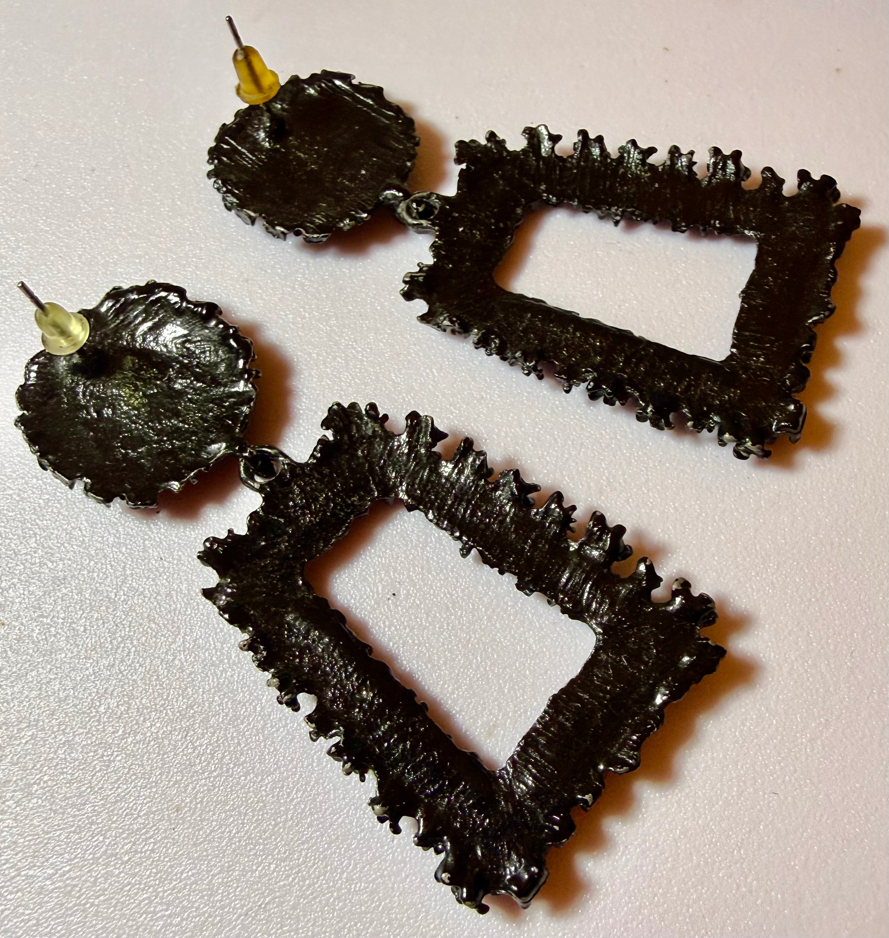 Stunning Black Dangle Statement Earrings - Pierced - Peppermint-Twist-Vintage.com