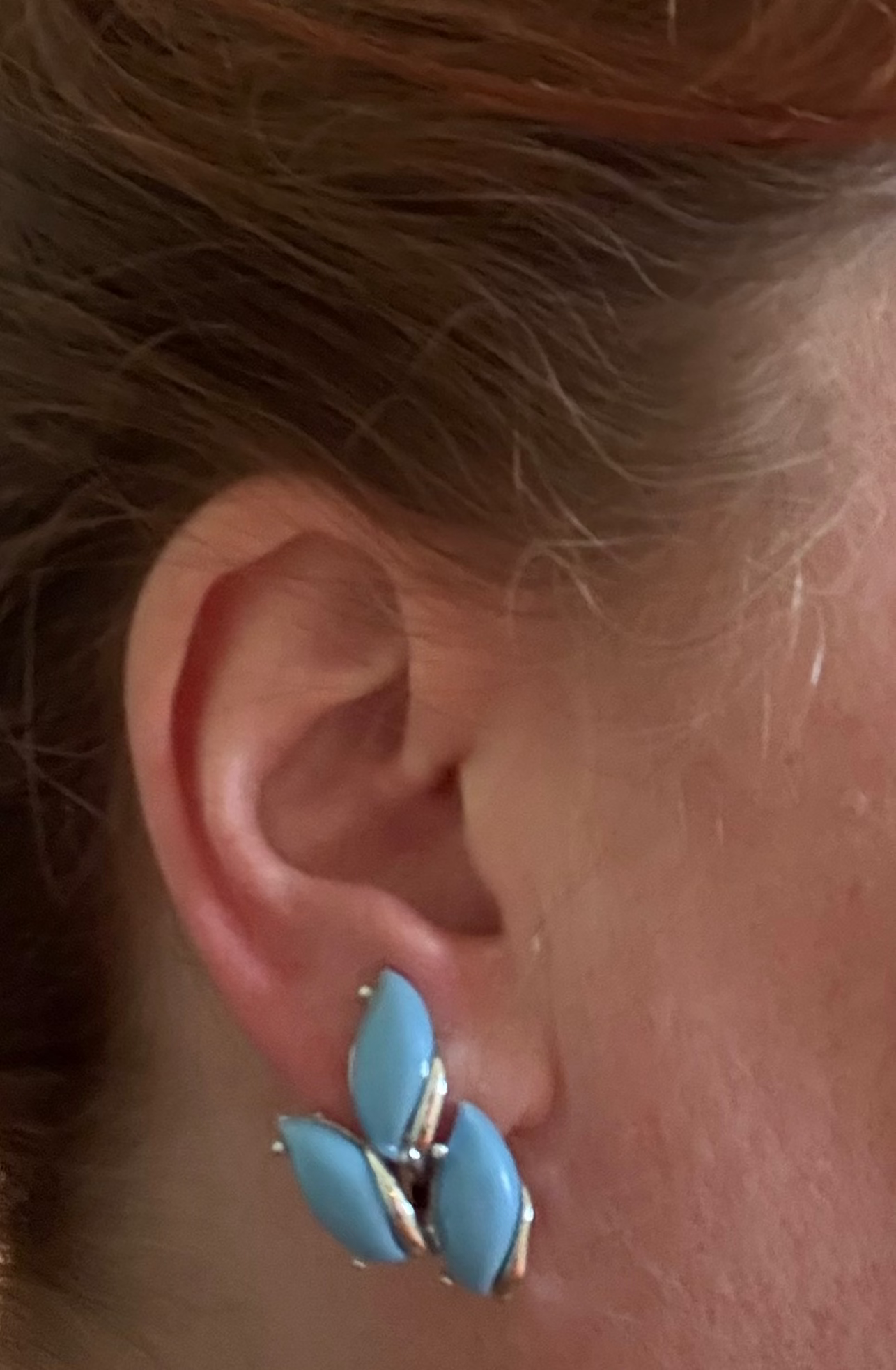 Blue Thermoset Leaf Set - Brooch and Matching Earrings - Coro Sample Set - in Great condition