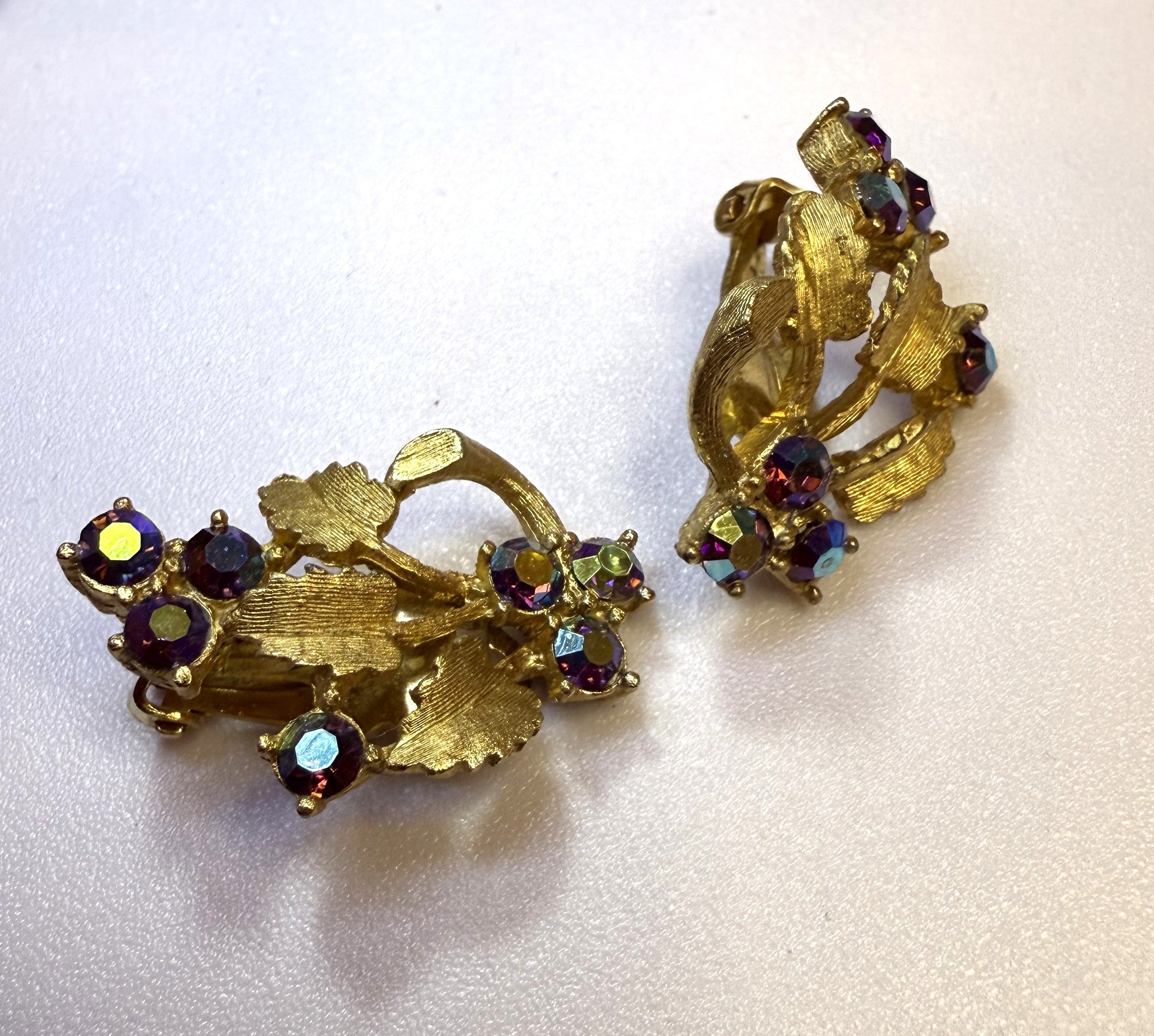 1940s Gold Tone Leaf Clip-On Earrings  with Purple Aurora Borealis Stones