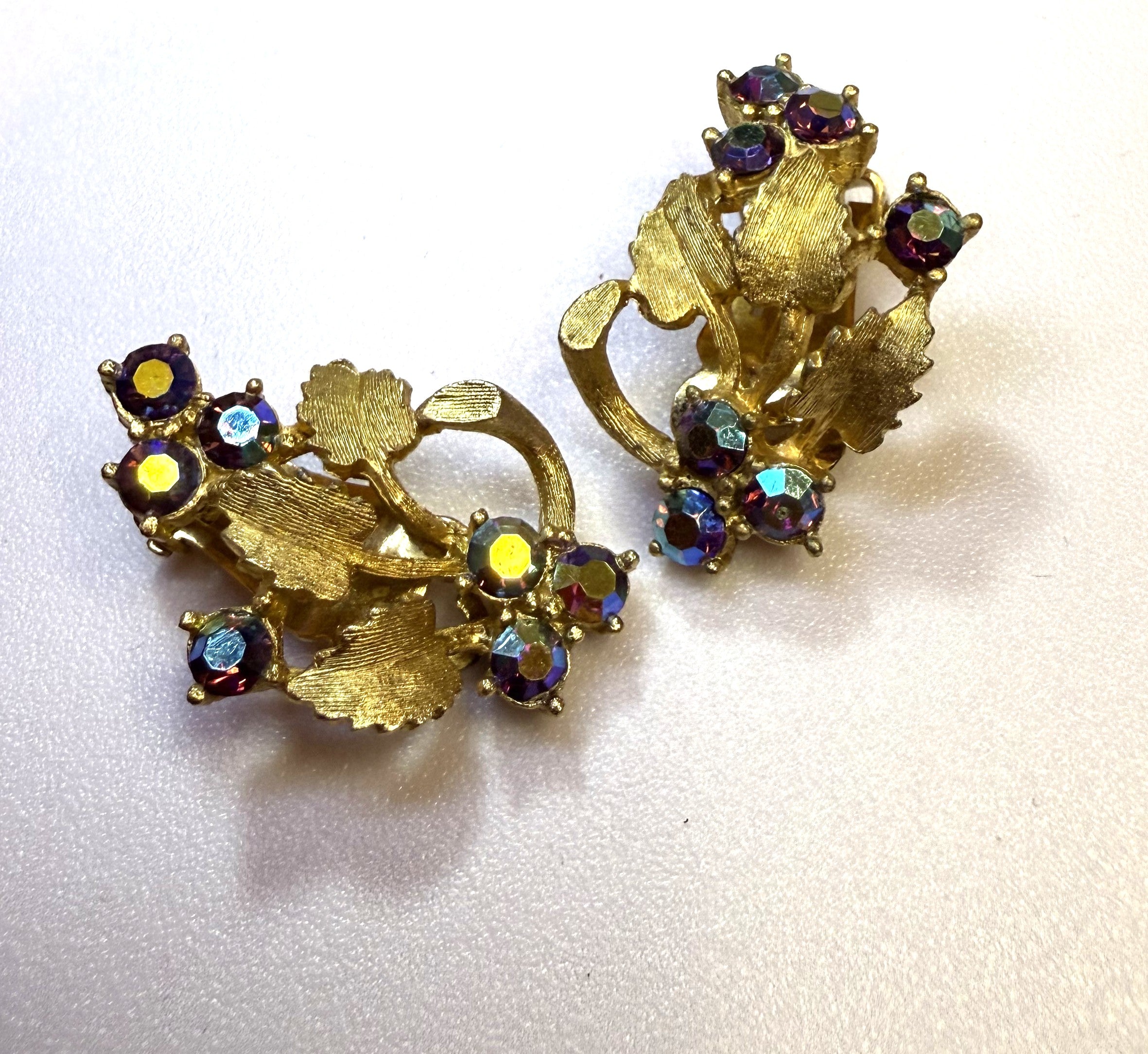 1940s Gold Tone Leaf Clip-On Earrings  with Purple Aurora Borealis Stones