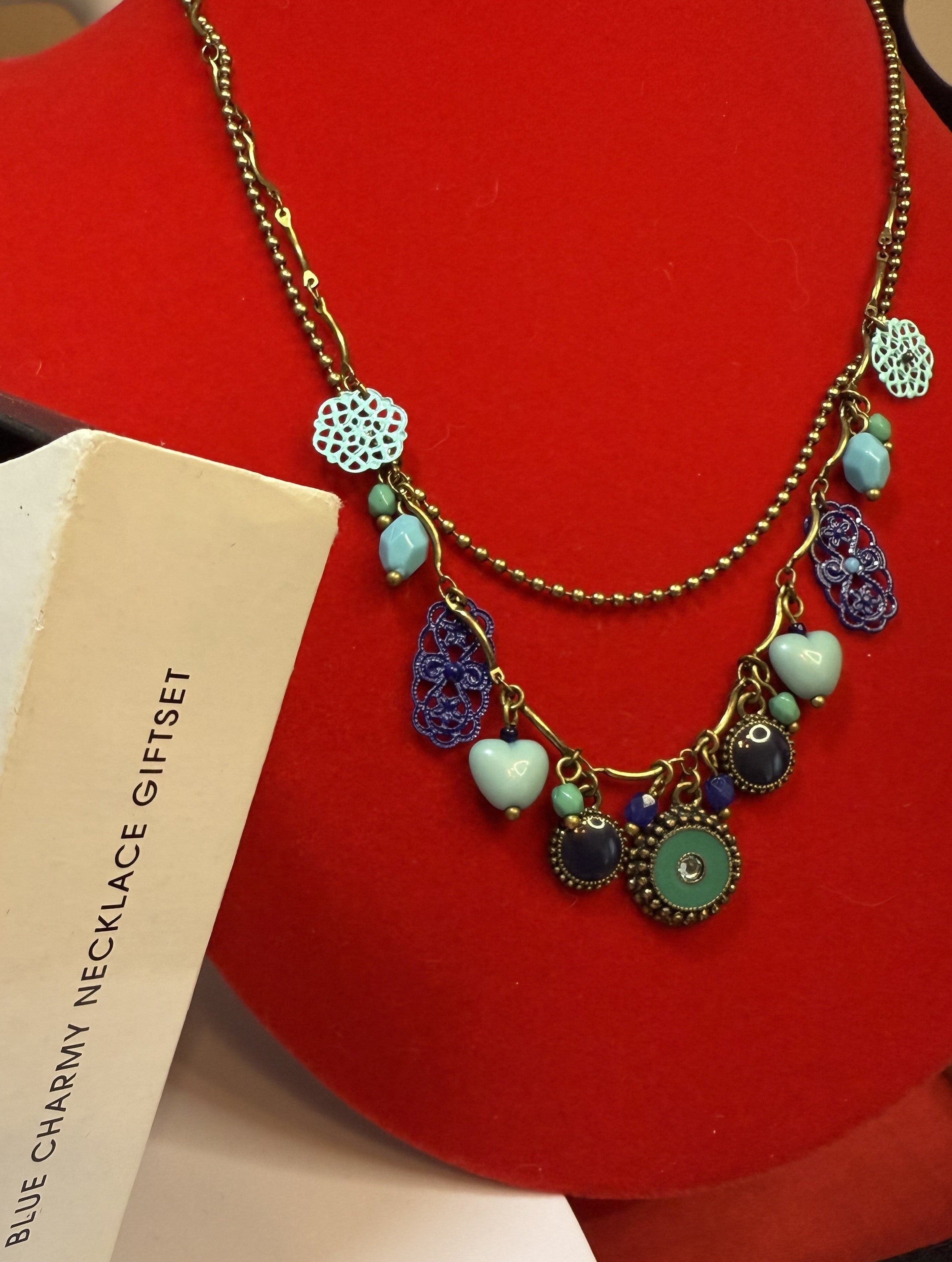 Avon Charmy Necklace Giftset with Original Box, 2010