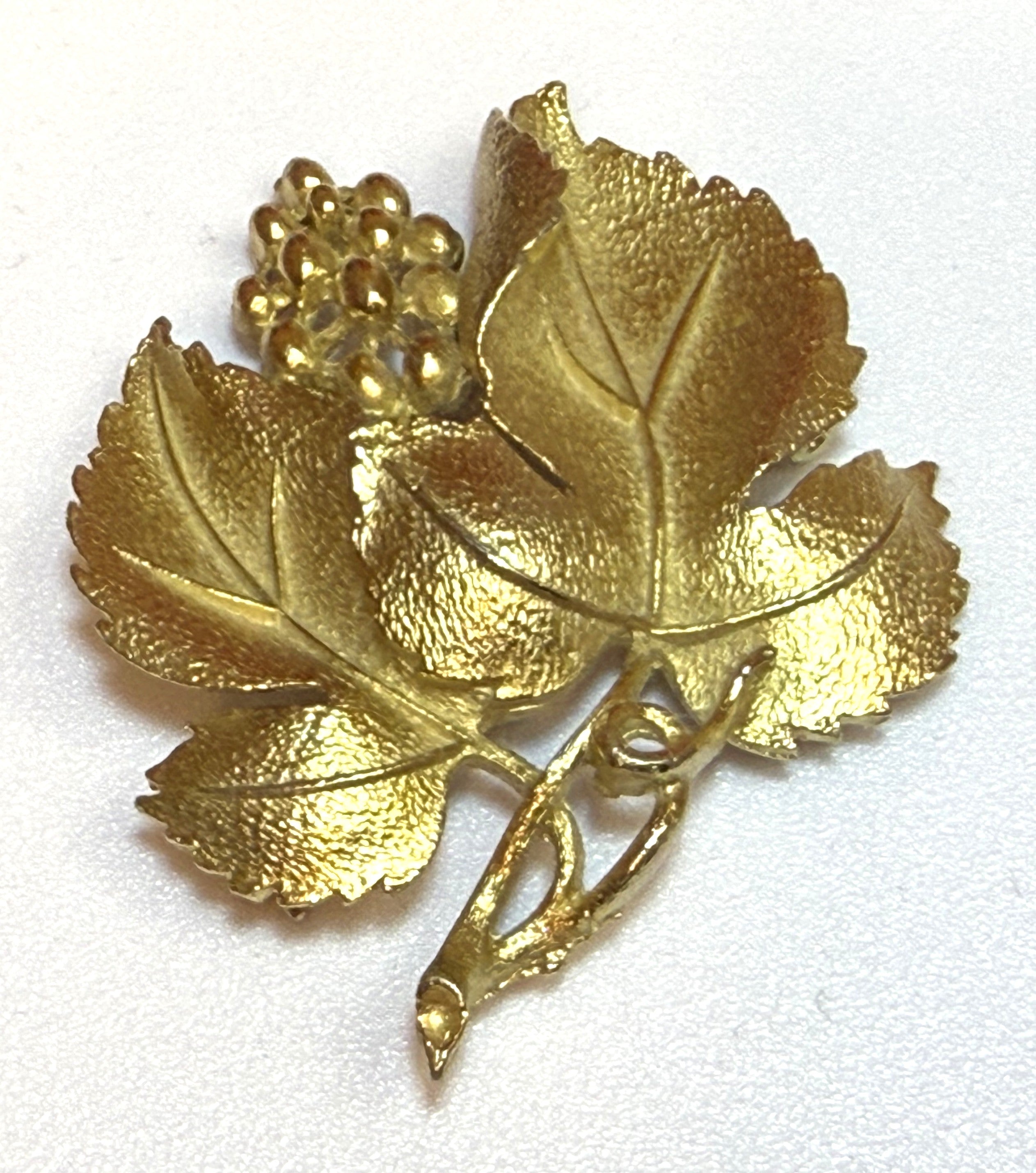 Lisner Mid-Century Modern Rare Gold Tone Leaf Brooch Vintage, Mint Condition