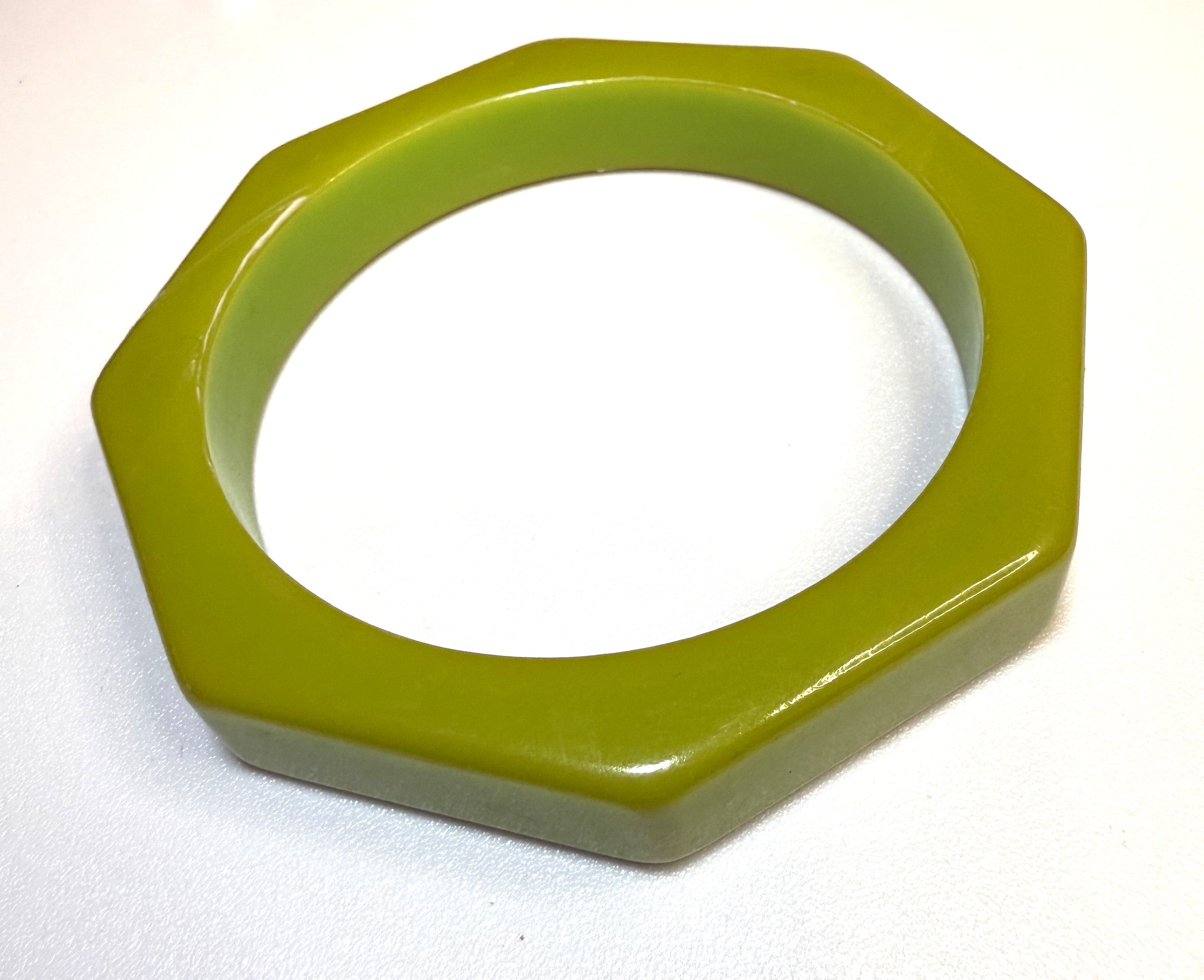 Vintage Lime Green Octagonal Bakelite Bangle - 1940s *Tested* Small/Medium, AUTHENTIC