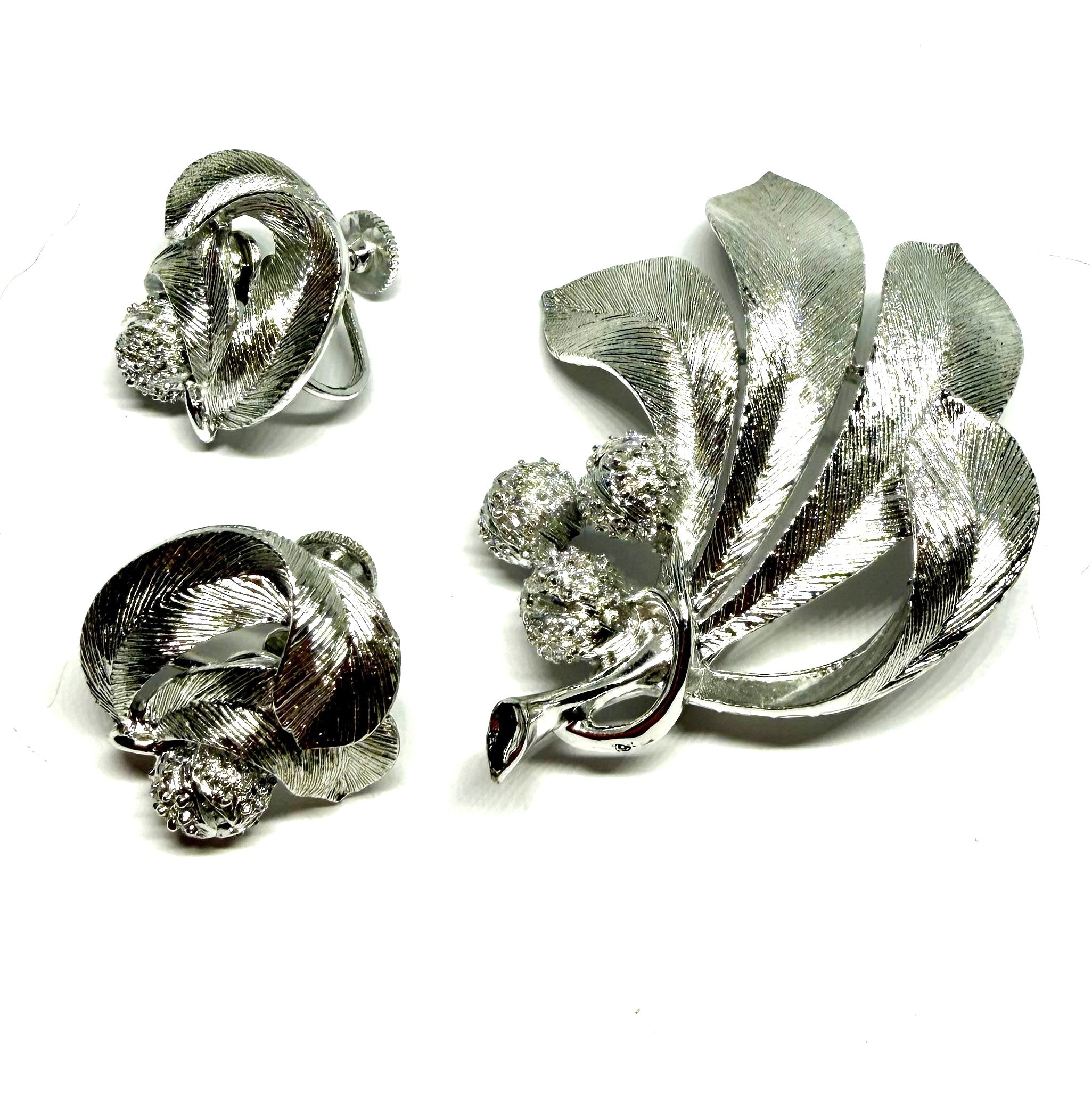 Lisner Silvertone Brooch and Matching Clip-On Earrings - Mint Condition
