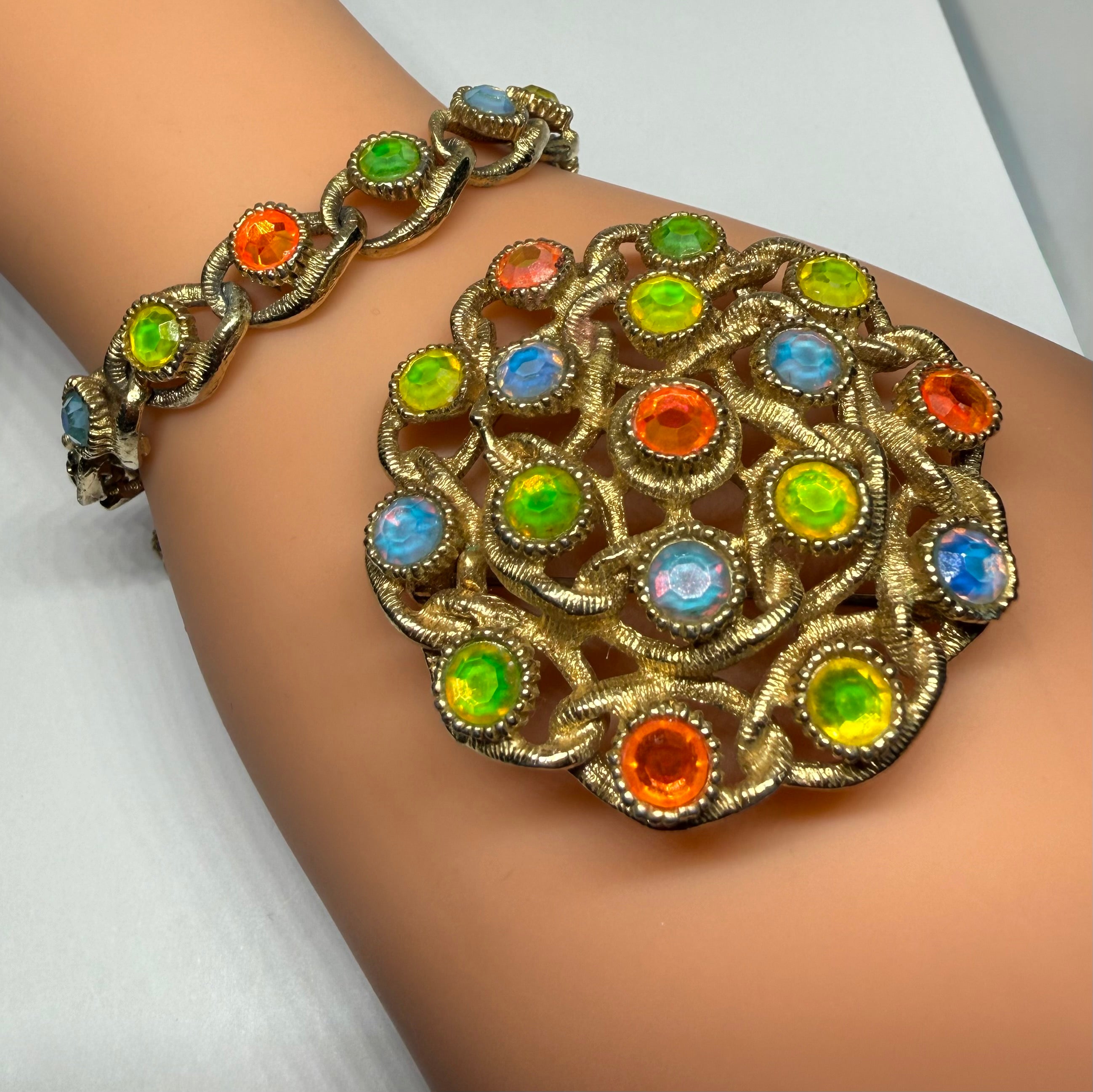 Sarah Coventry Moon-Lites Brooch and Necklace - 1970s, Glowing Uranium