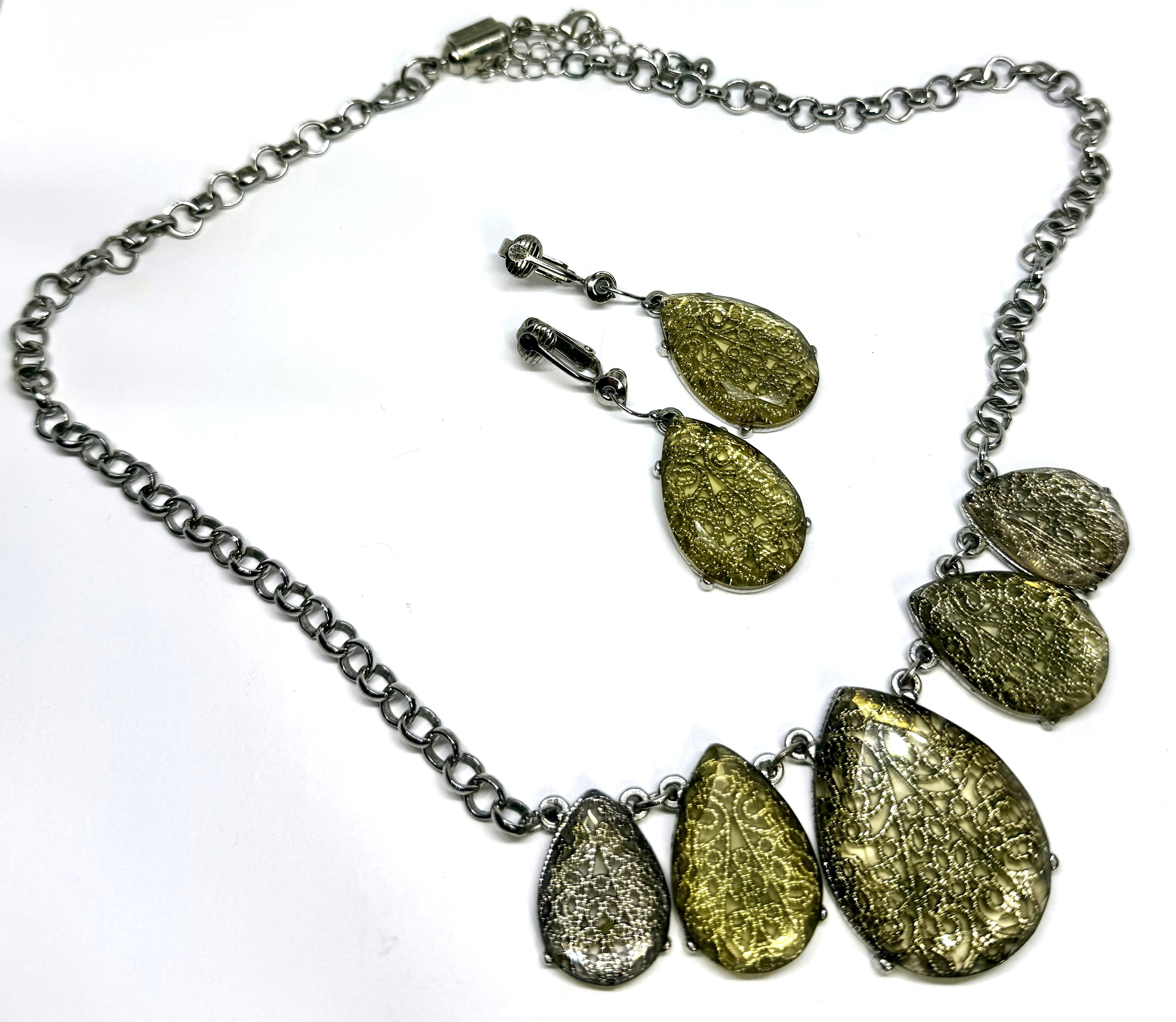 Gorgeous filigree teardrop necklace and earring set - vintage, possibly from the 1960s