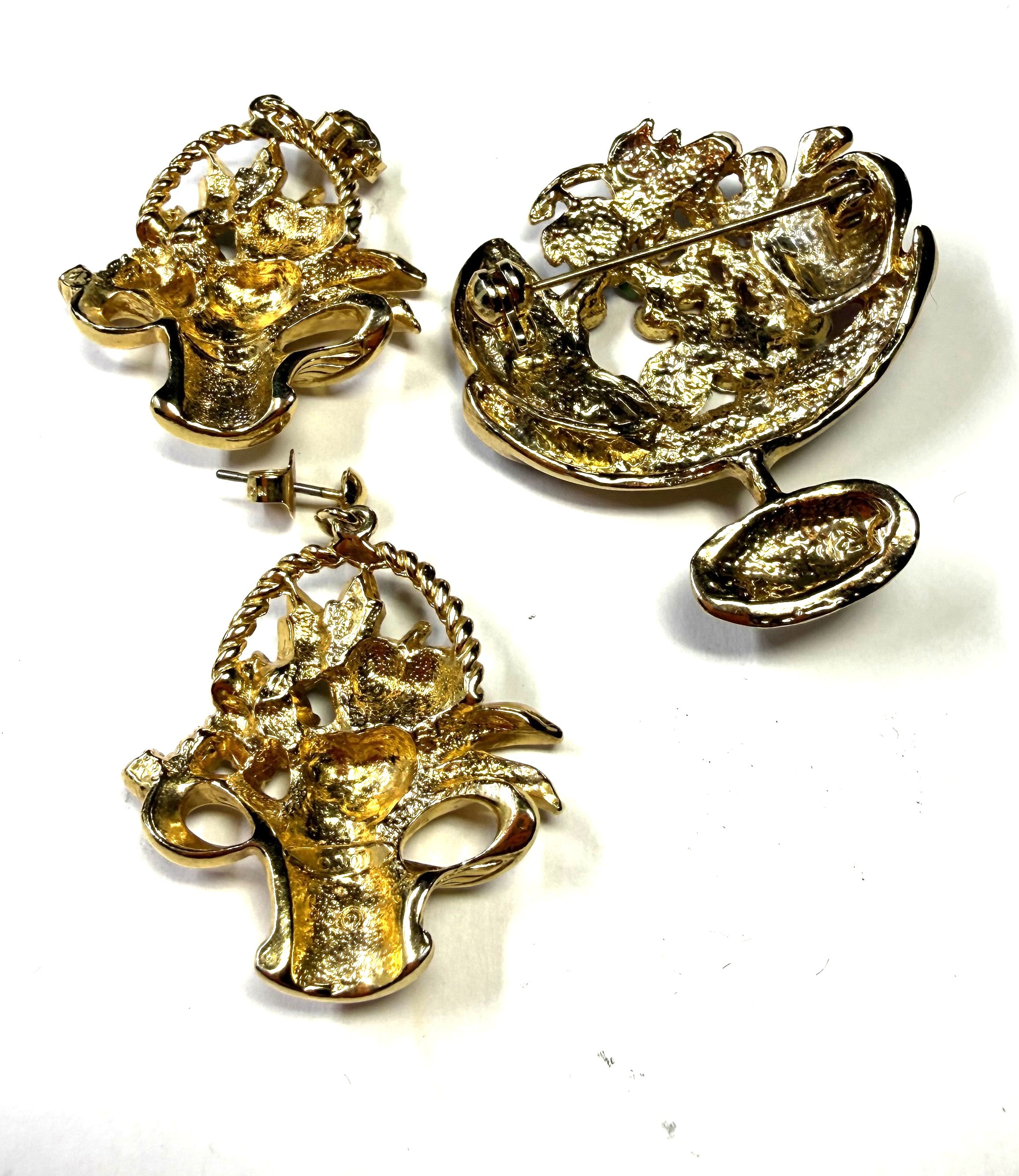 Avon Fruit Basket Earrings - Mint Condition - VINTAGE with complimentary brooch