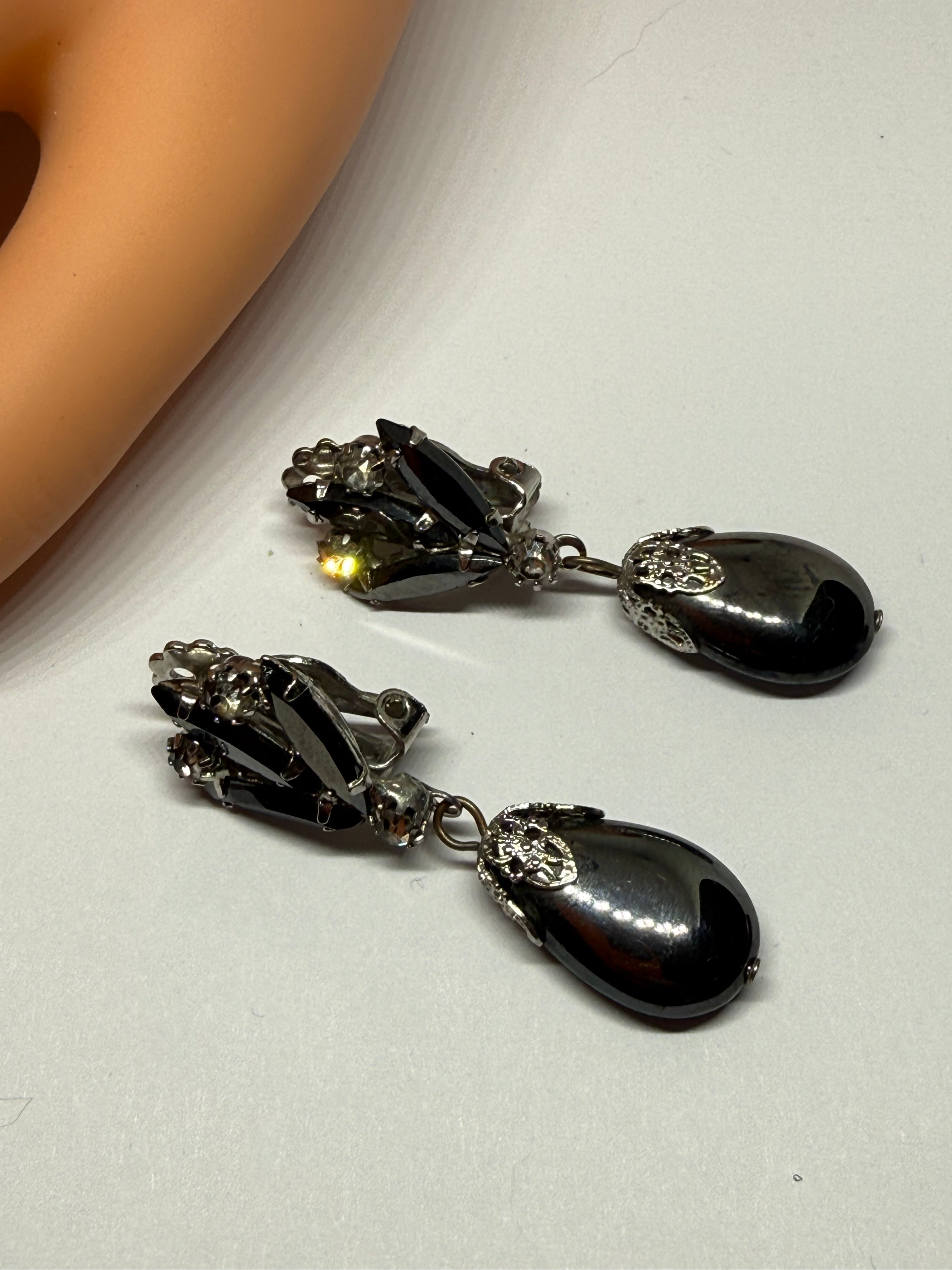 Vintage Hematite Clip-On Earrings - 1960s/1950s Excellent Condition - HOLLYWOOD GLAMOUR - Peppermint-Twist-Vintage.com