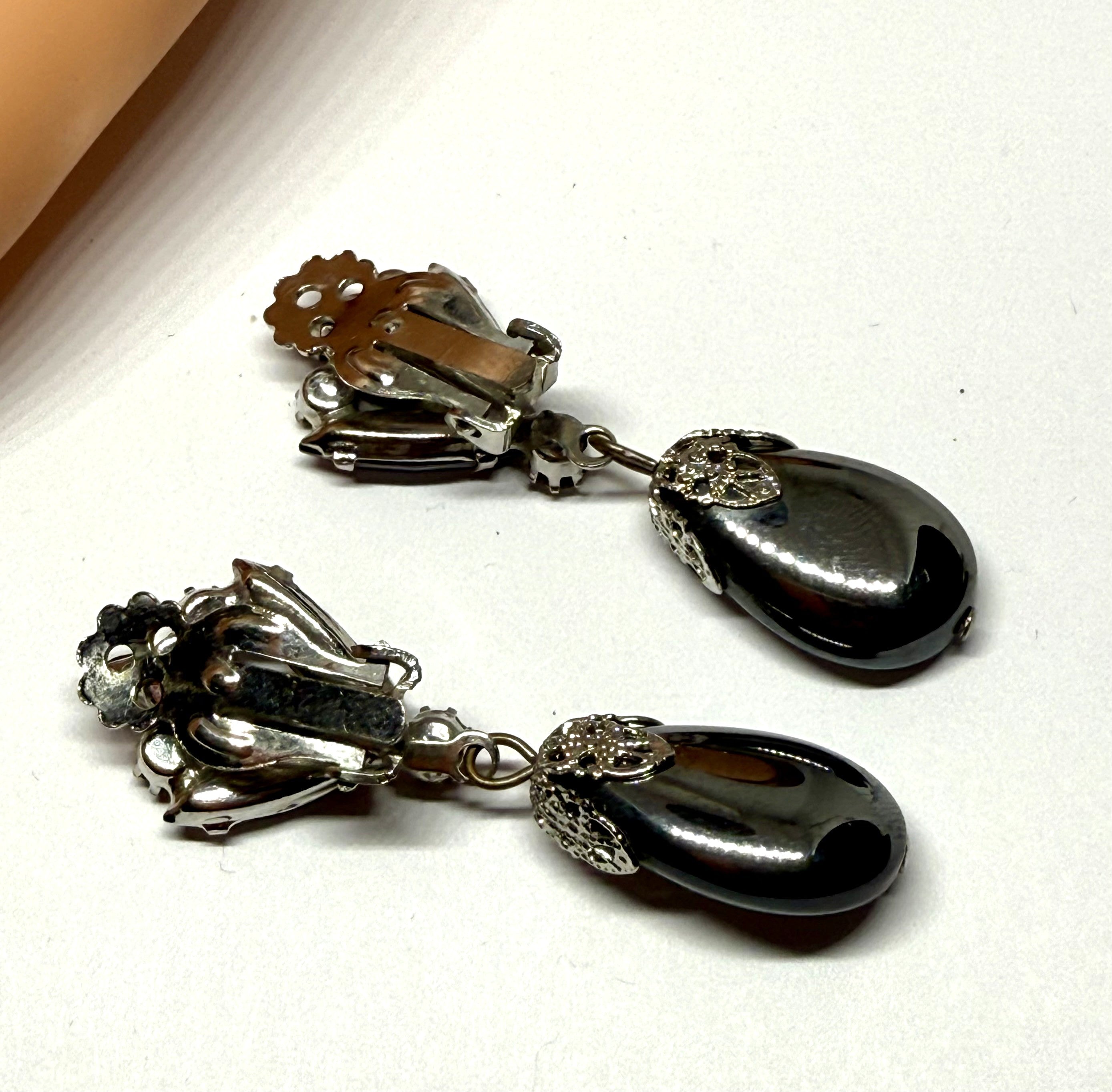 Vintage Hematite Clip-On Earrings - 1960s/1950s Excellent Condition - HOLLYWOOD GLAMOUR - Peppermint-Twist-Vintage.com