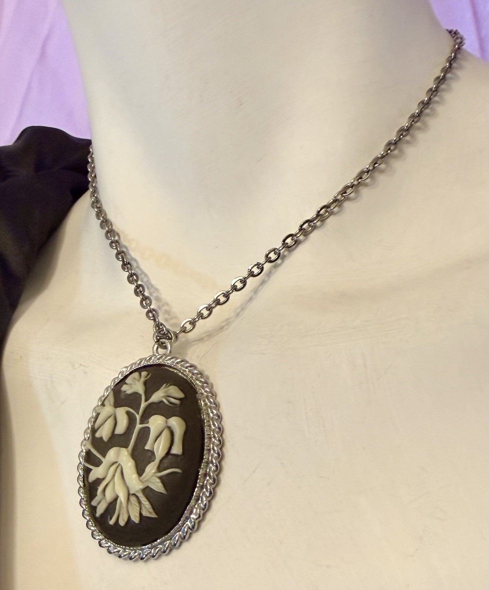Vintage Black Floral Cameo Brooch and Pendant - Peppermint-Twist-Vintage.com