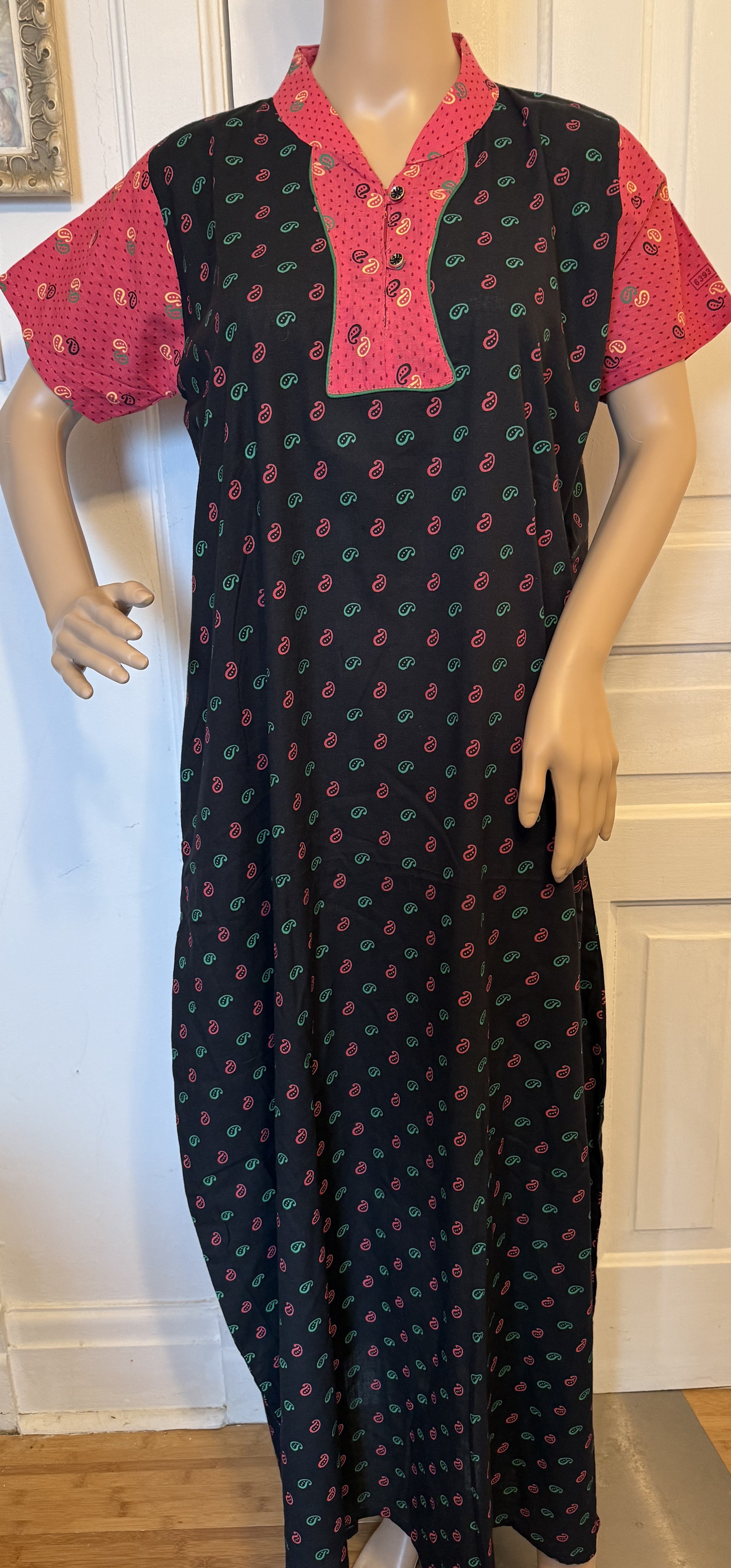 Pink and Black Patterned Kaftan, Size L