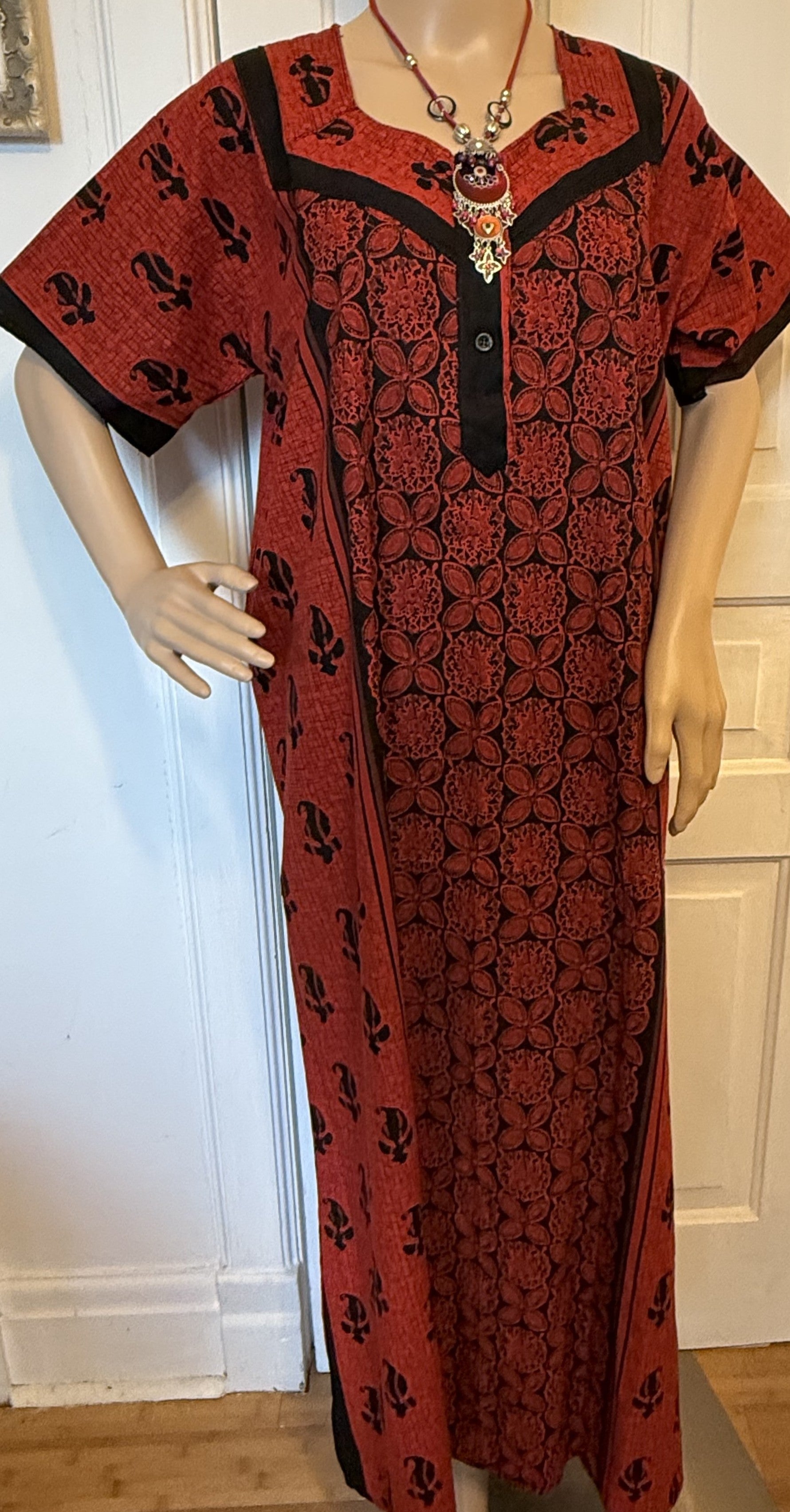 Red and Black Kaftan, Made in India, XL Size