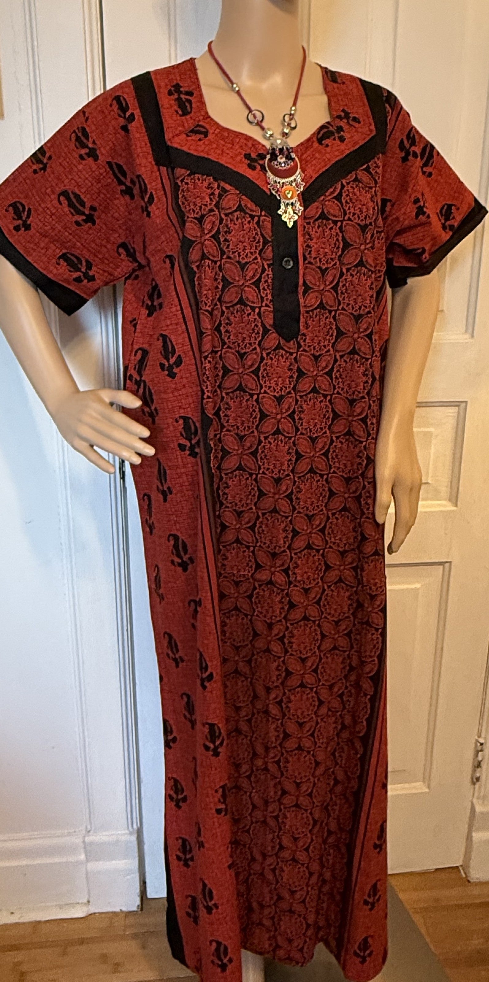 Red and Black Kaftan, Made in India, XL Size