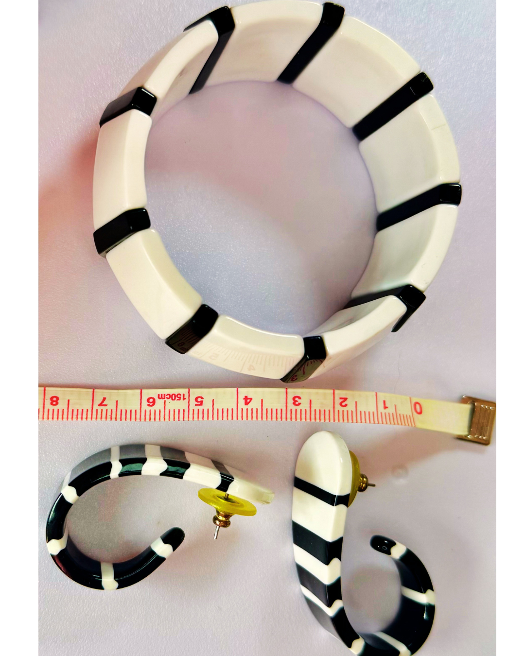 Gorgeous Black and White Bracelet and Clip-On Earrings - Gorgeous MOD, 1960s Style - Peppermint-Twist-Vintage.com