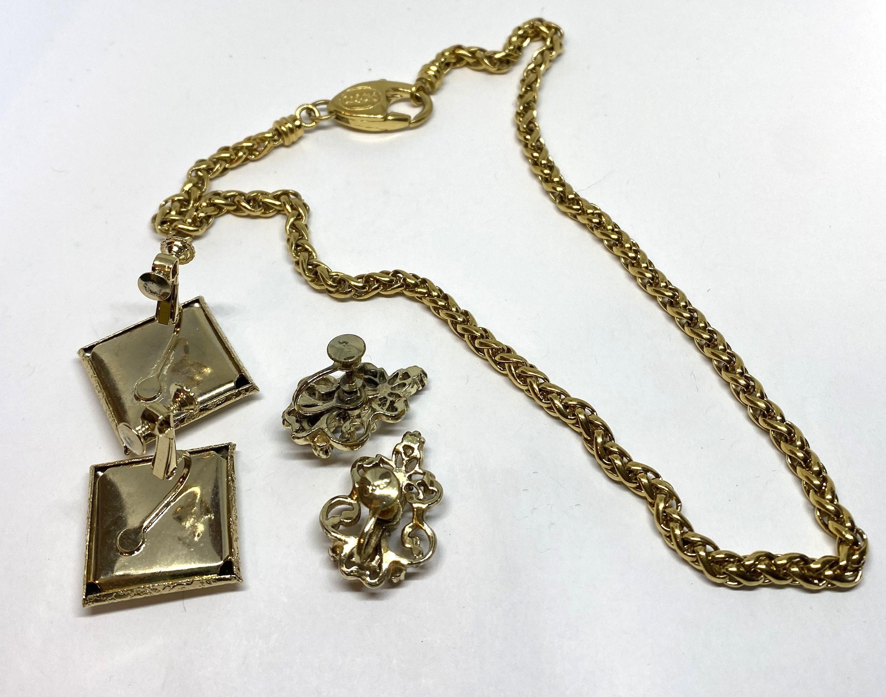 Vintage Jewelry Set - Casio Necklace, Coro Screwback Goldtond and Red Rhinestone Earrings, Gold Textured Clip-on Earrings, Gorgeous Set