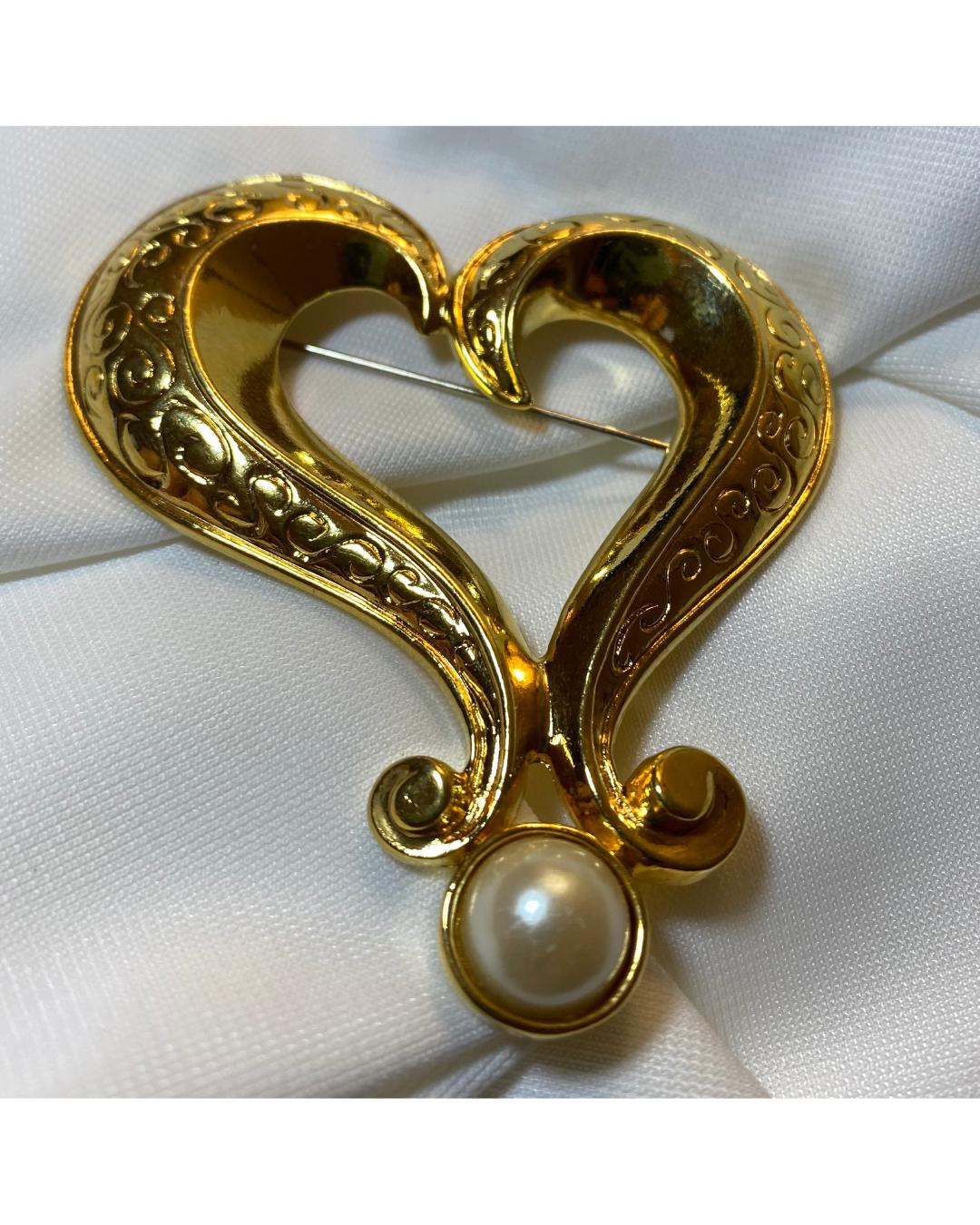 Large Goldtone Vintage Avon Heart Brooch with Faux Pearl, 3  inches, Valentine Gift - Peppermint-Twist-Vintage.com