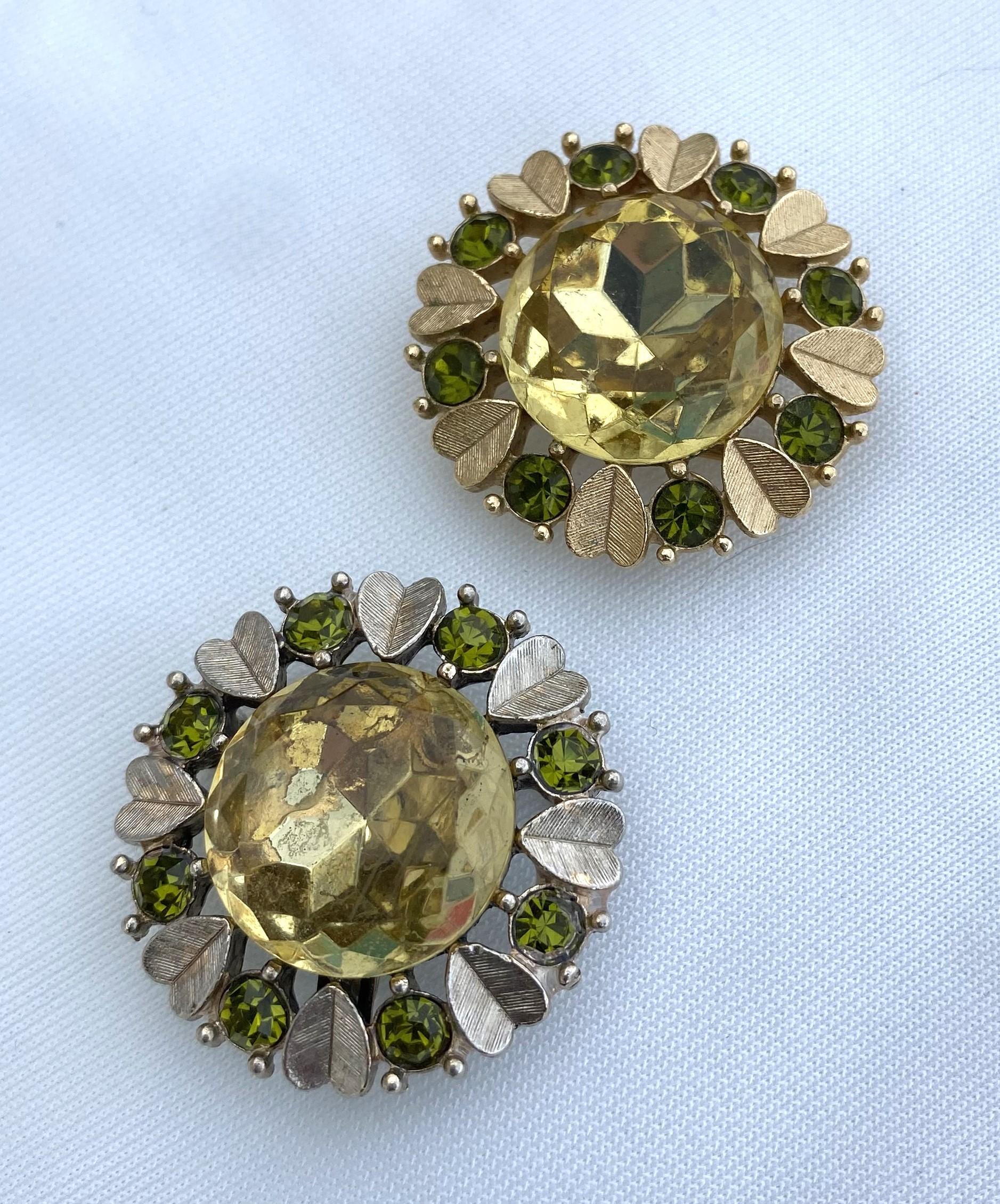 Avon Brooch Set - SILVERTONE and GOLDTONE Avon Amber Brooches With Surrounding Hearts - 1 inch - Peppermint-Twist-Vintage.com