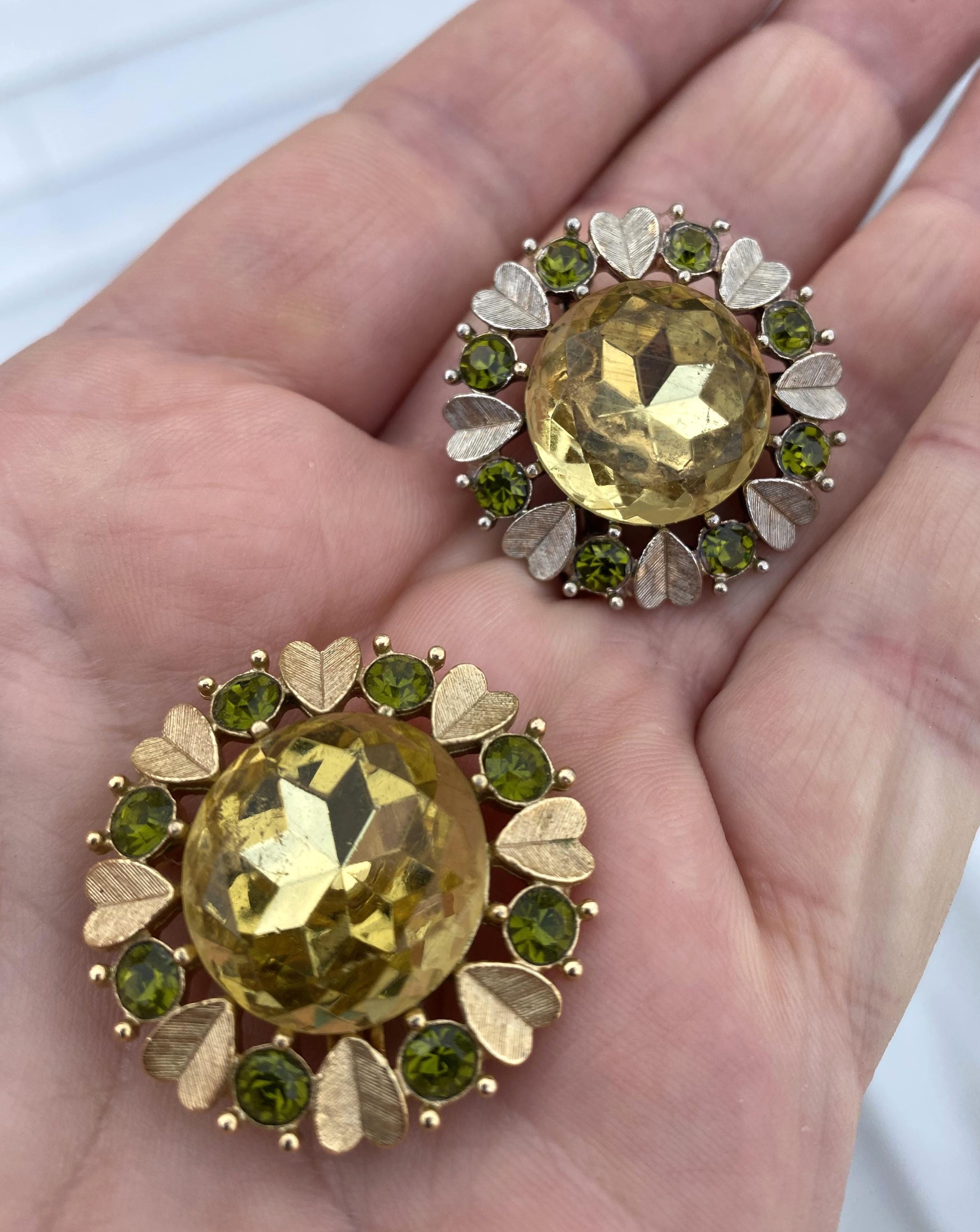 Avon Brooch Set - SILVERTONE and GOLDTONE Avon Amber Brooches With Surrounding Hearts - 1 inch - Peppermint-Twist-Vintage.com