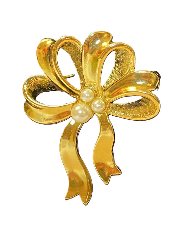 AVON SIGNED 1994, Goldtone Bow Brooch with Center Pearl., Signed, Gorgeous - Peppermint-Twist-Vintage.com
