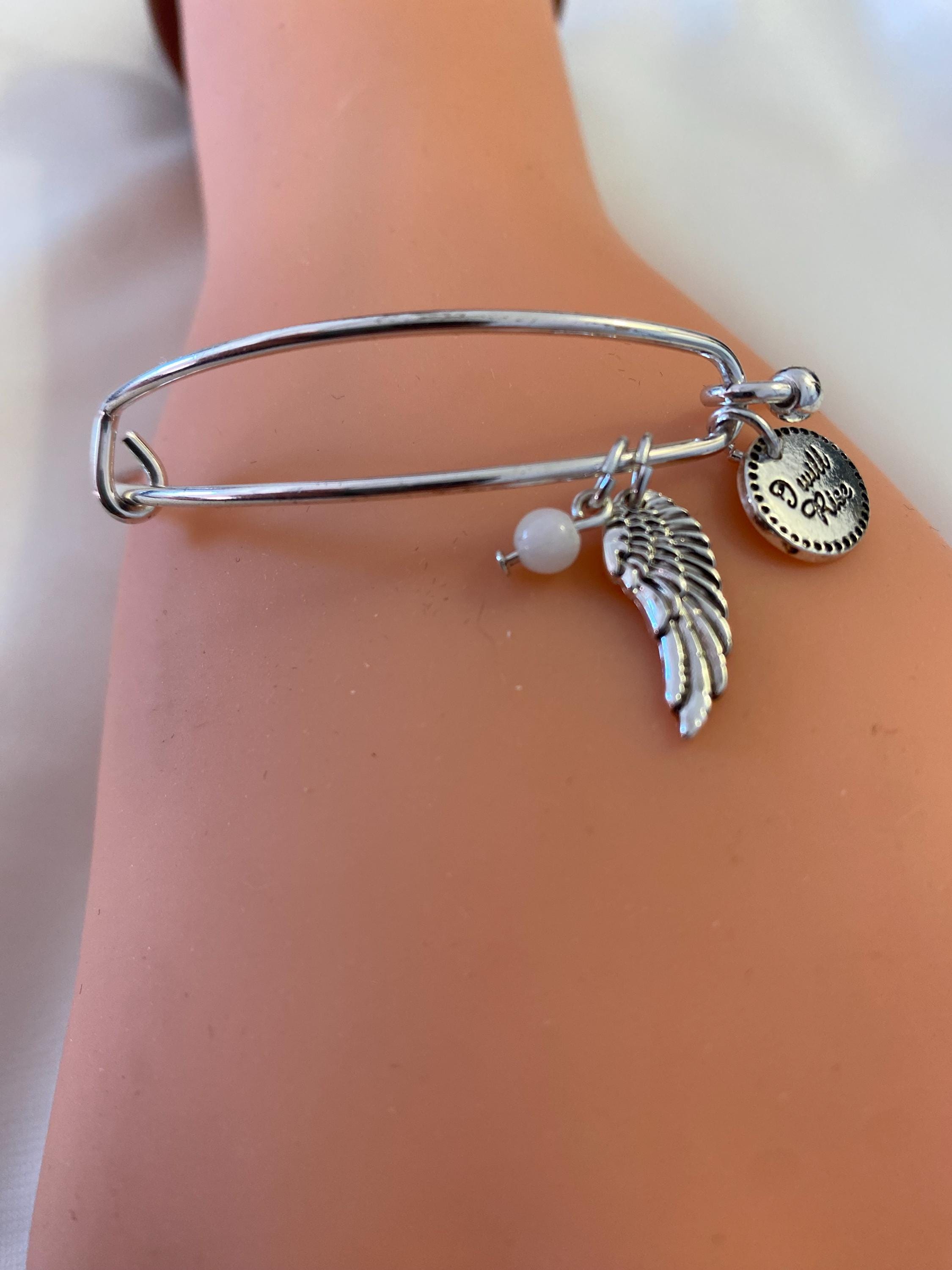 AVON - Precious Charms Bracelet - Angel Wings - New in the Box, 2016, Silvertone - up to 9" wrist - Peppermint-Twist-Vintage.com
