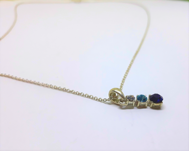Gorgeous Blue Rhinestone Pendant and Silvertone Necklace